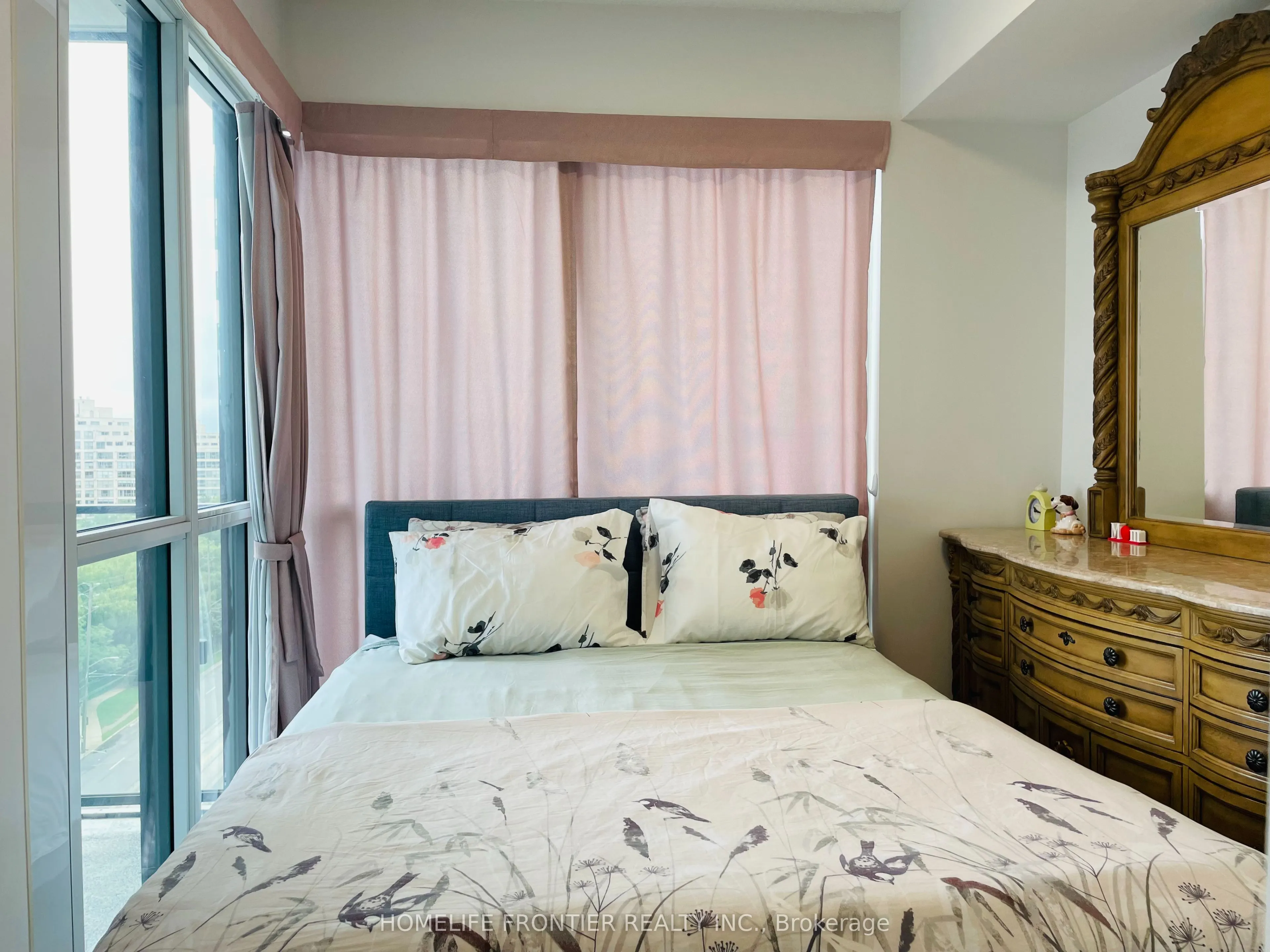 2200 Lakeshore Boulevard W #1001