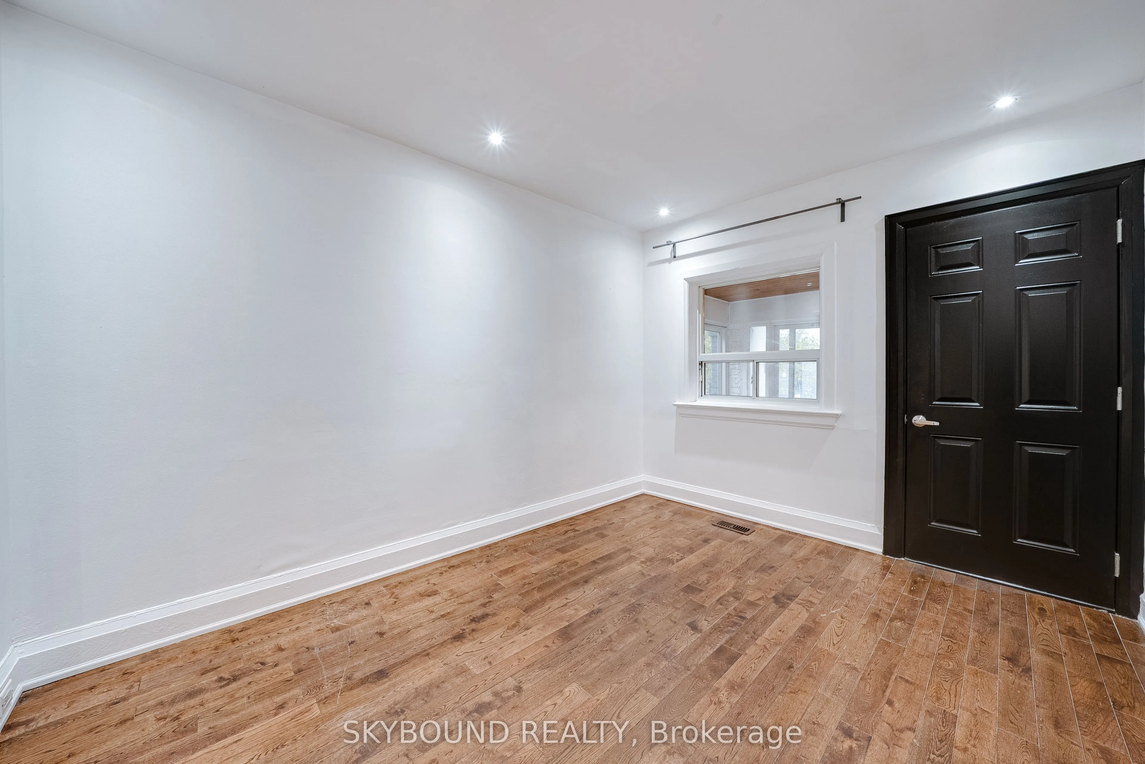 43 Craydon Avenue