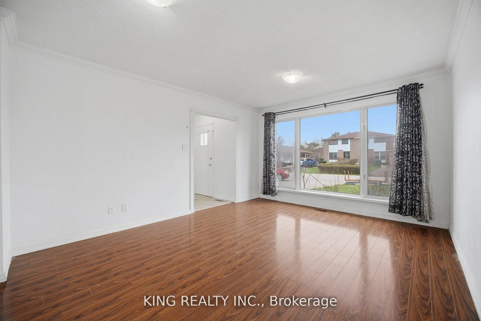 42 Flamingo Crescent