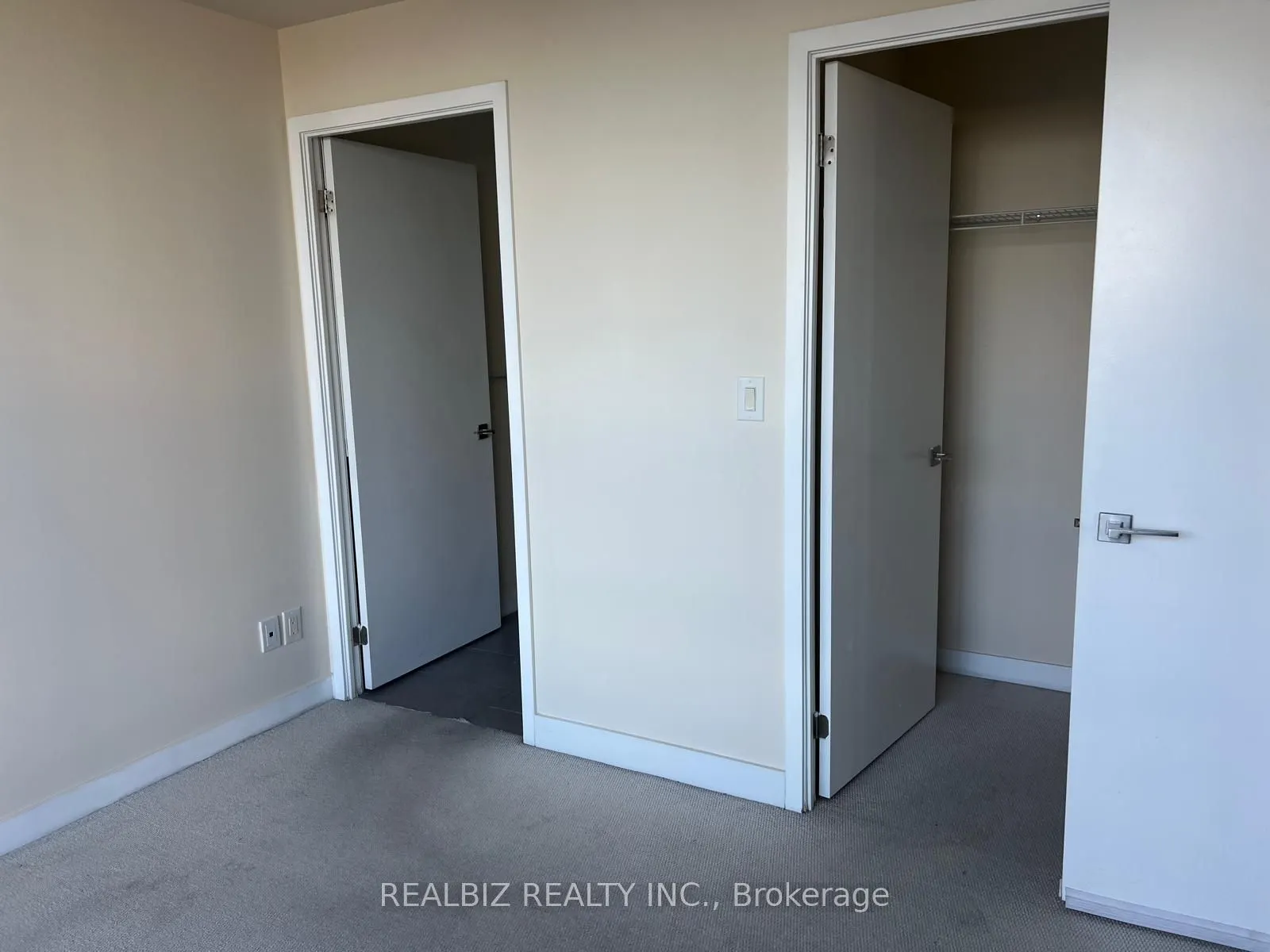 4011 Brickstone Mews E #805