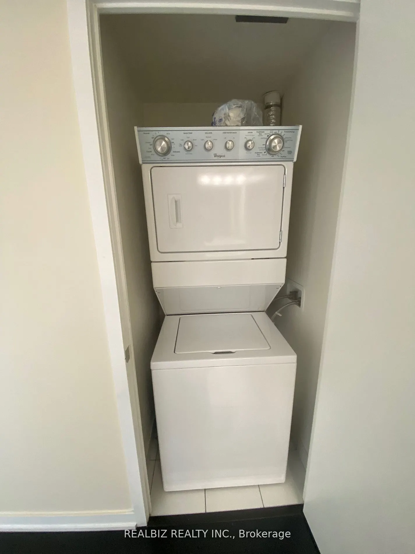 4011 Brickstone Mews E #805