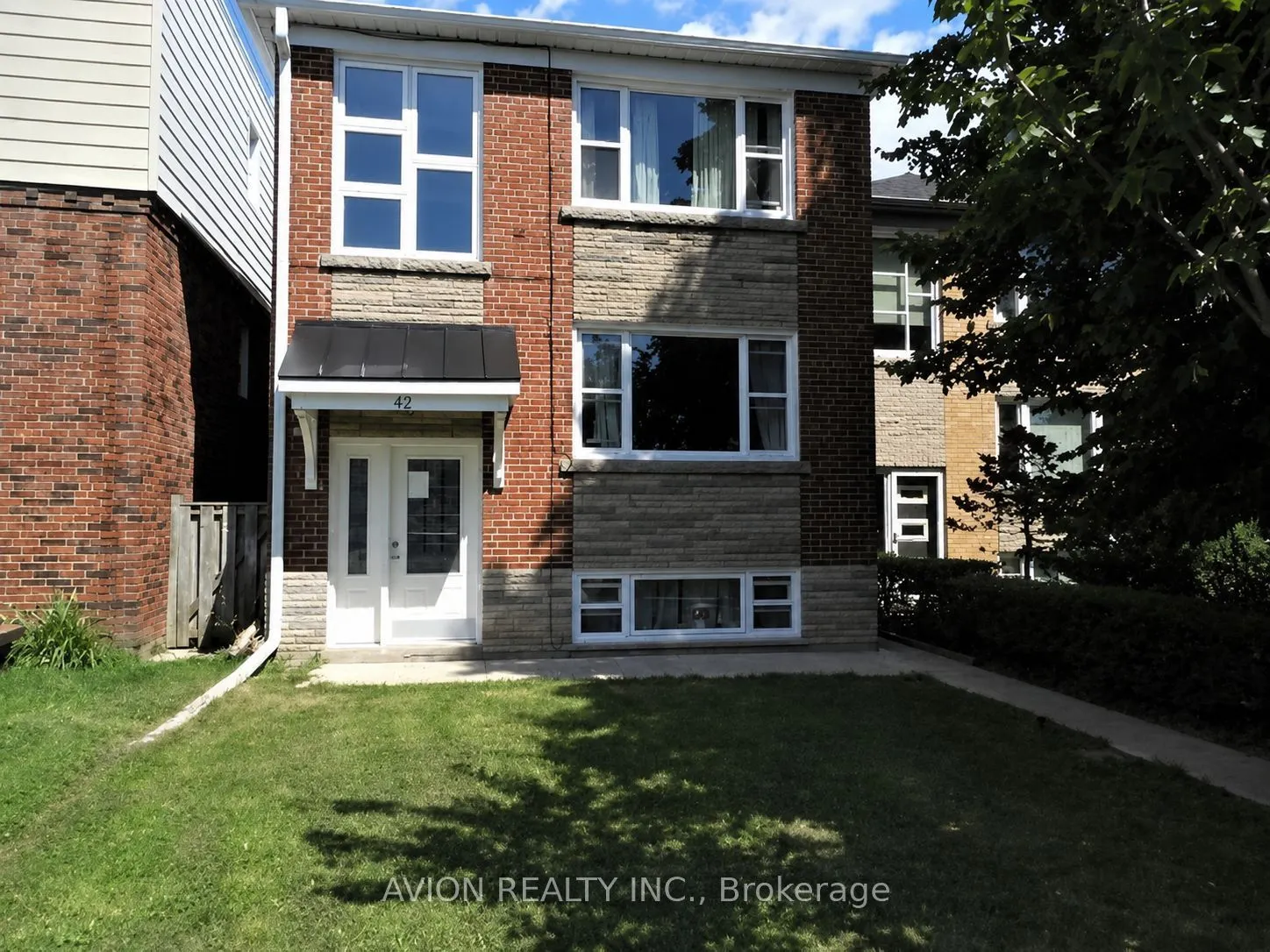 42 Emerald Crescent #2