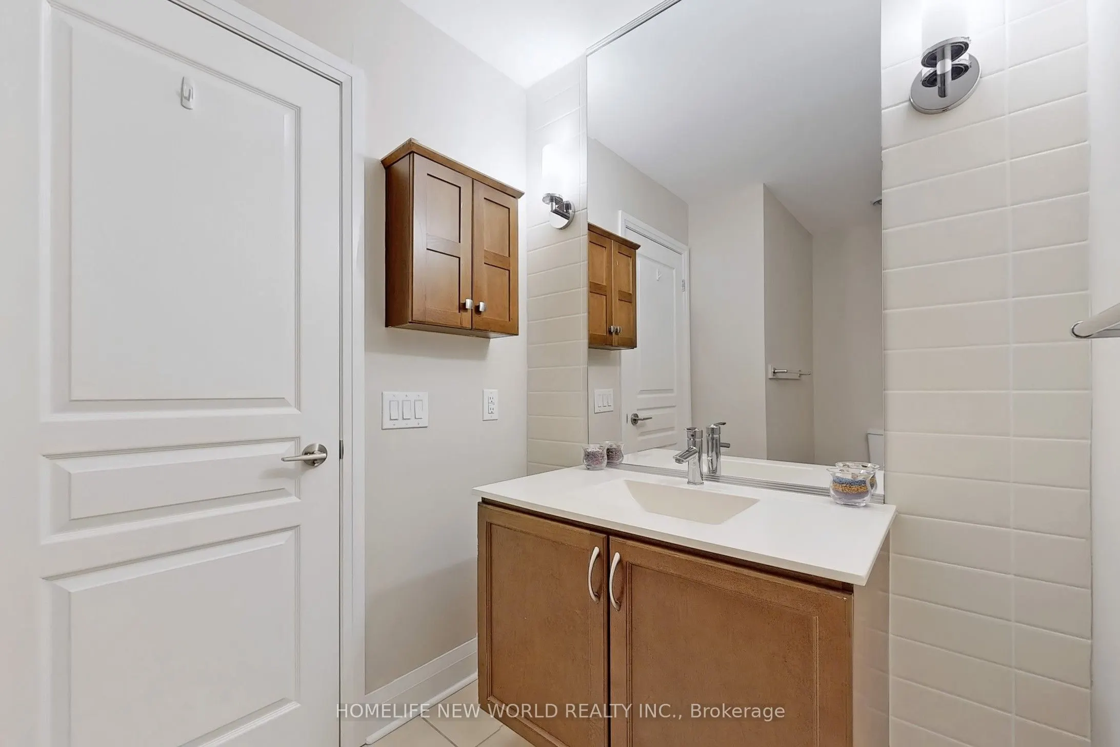 1 Hurontario Street #506