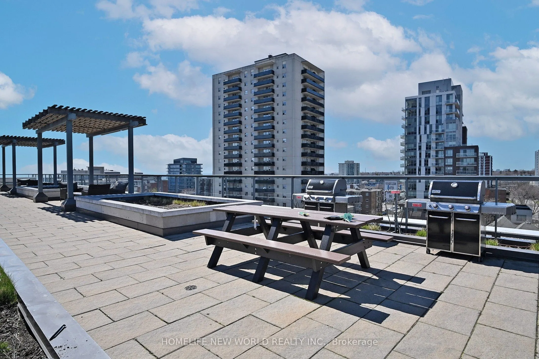 1 Hurontario Street #506