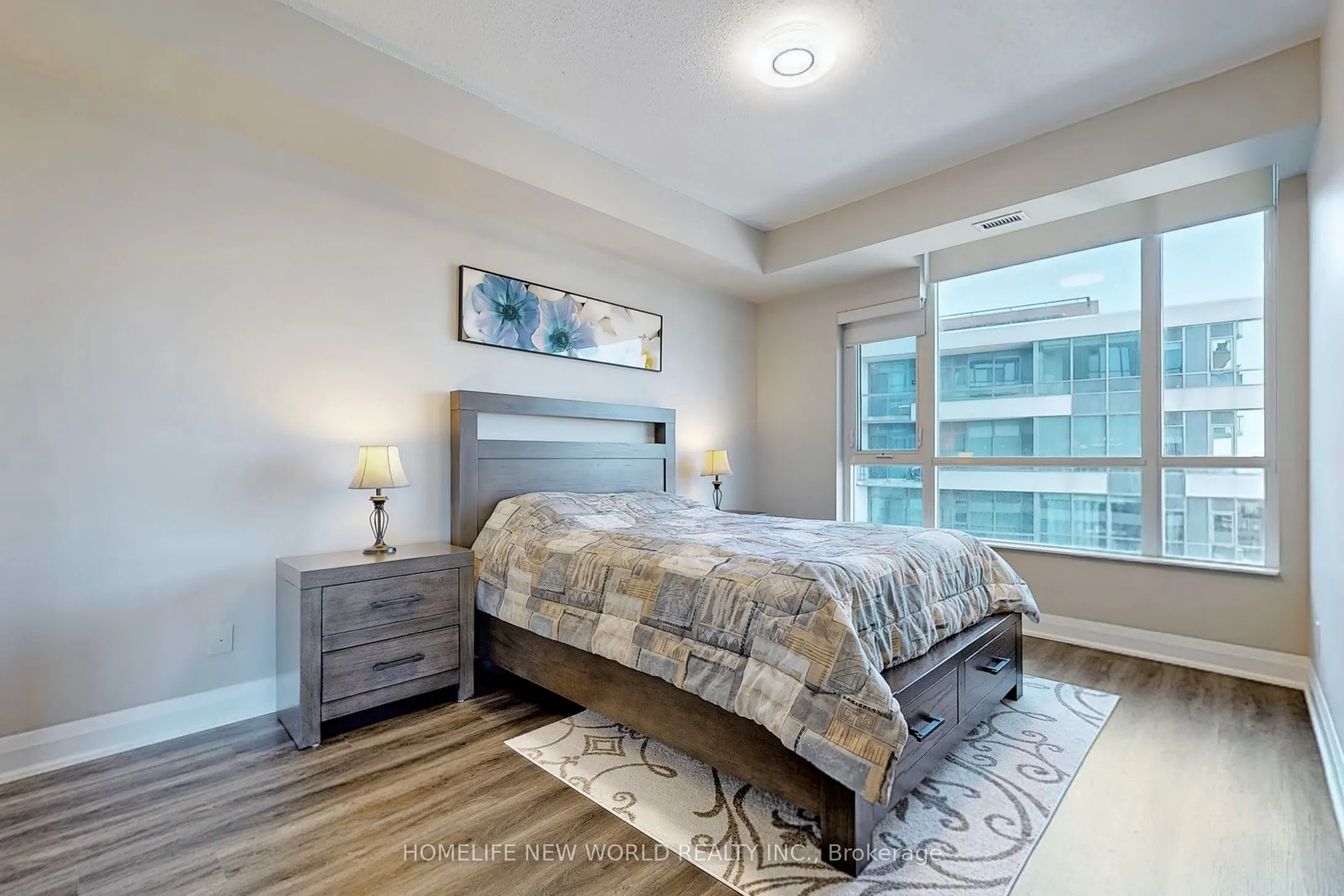 1 Hurontario Street #506