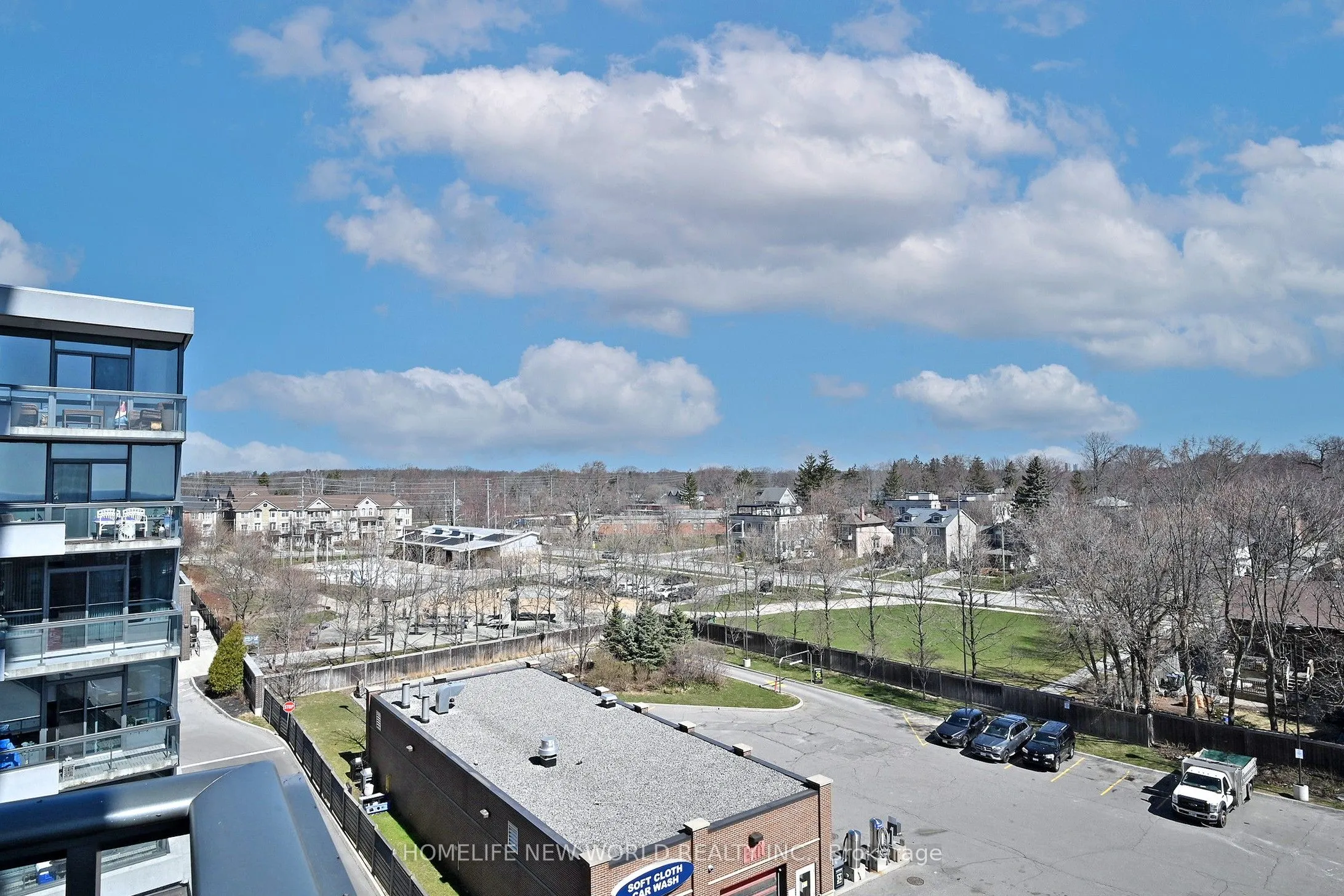 1 Hurontario Street #506
