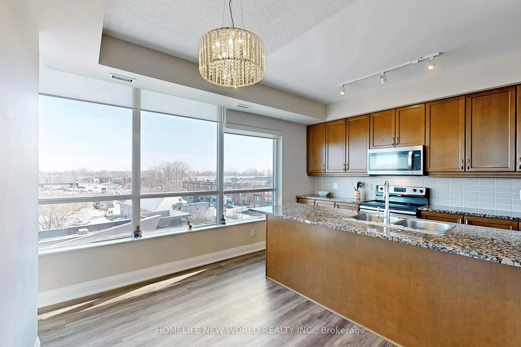 1 Hurontario Street #506