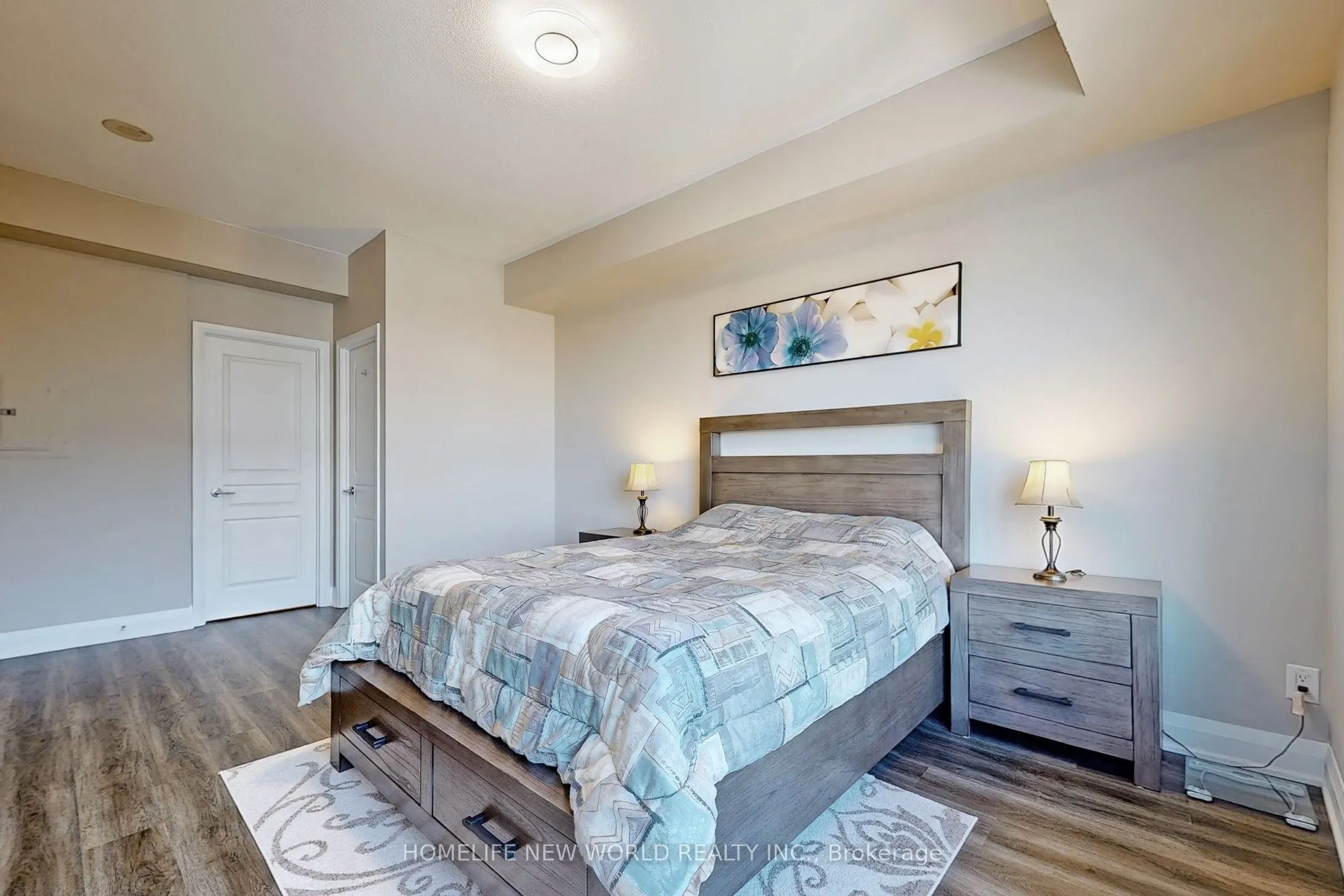 1 Hurontario Street #506