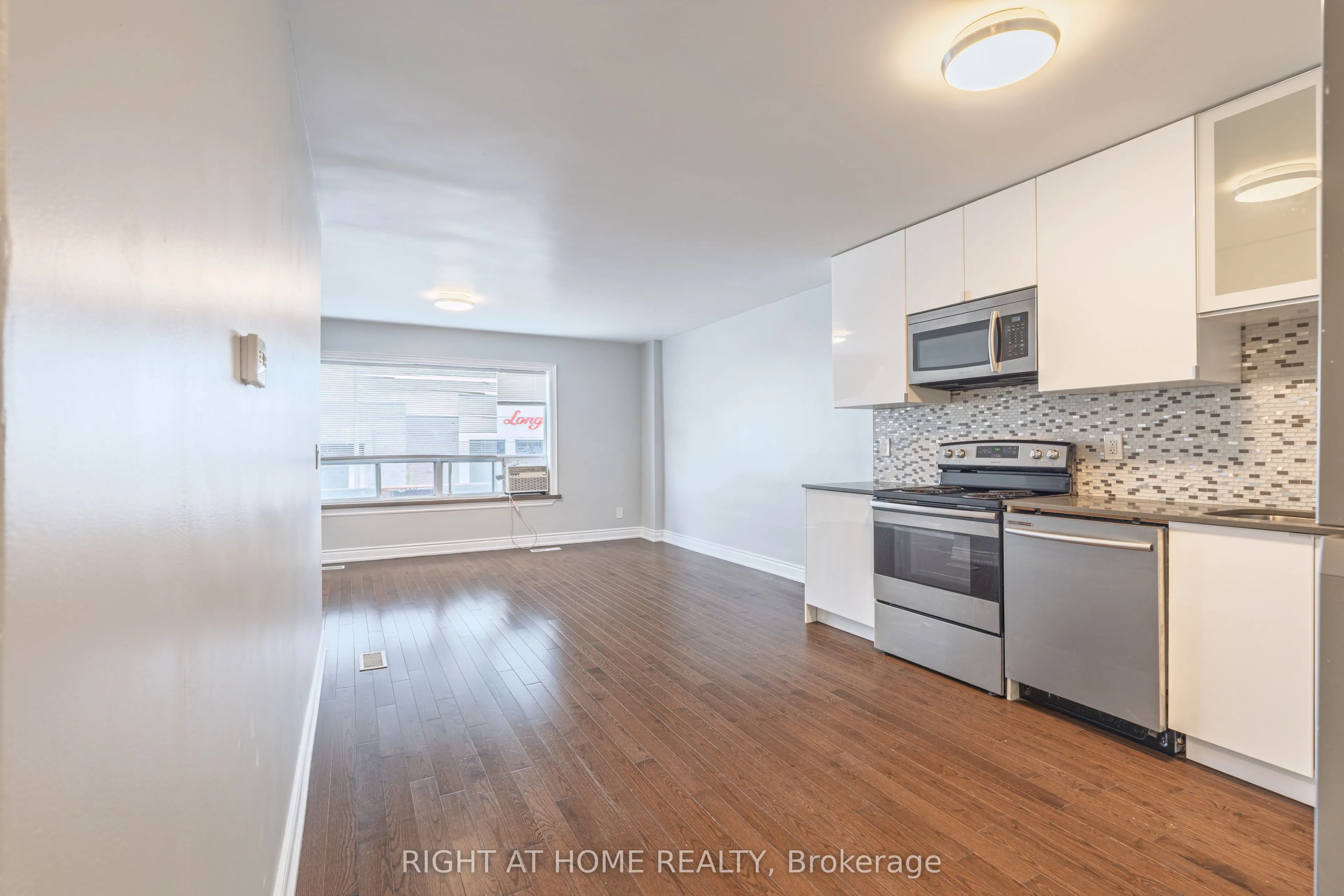 1132 The Queensway Avenue #A