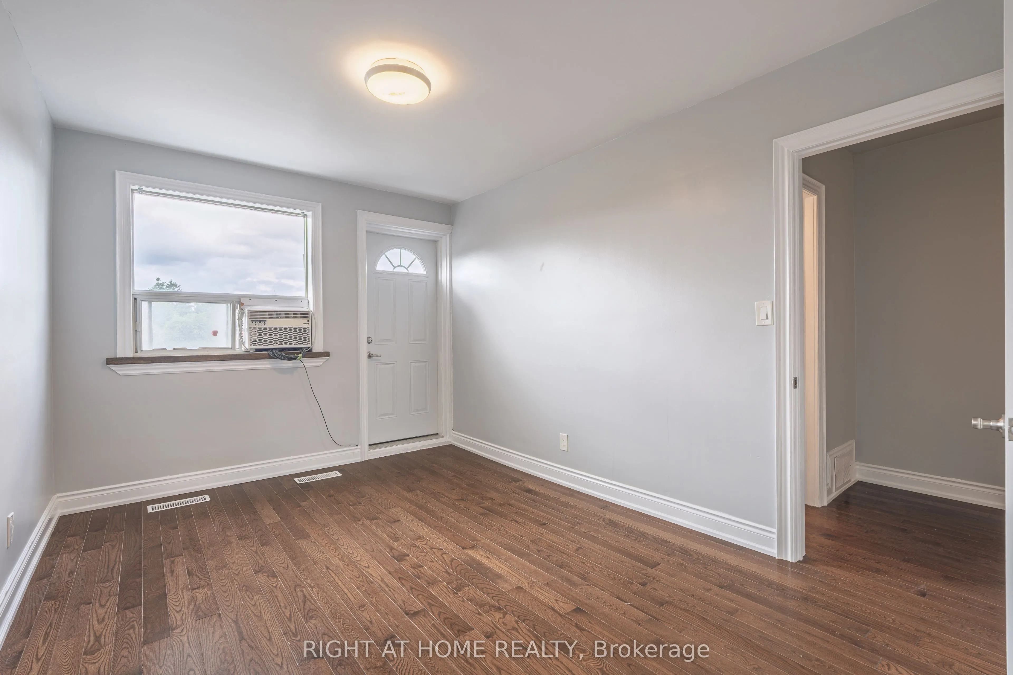 1132 The Queensway Avenue #A