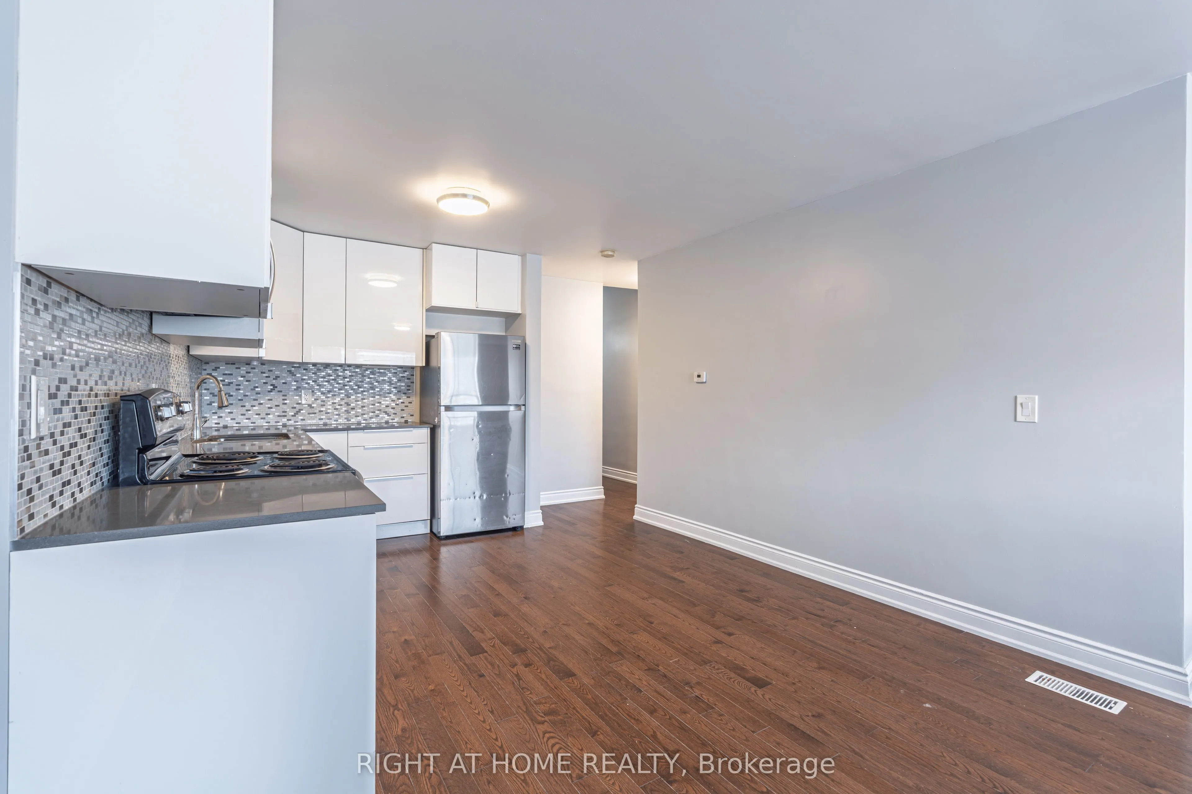 1132 The Queensway Avenue #A