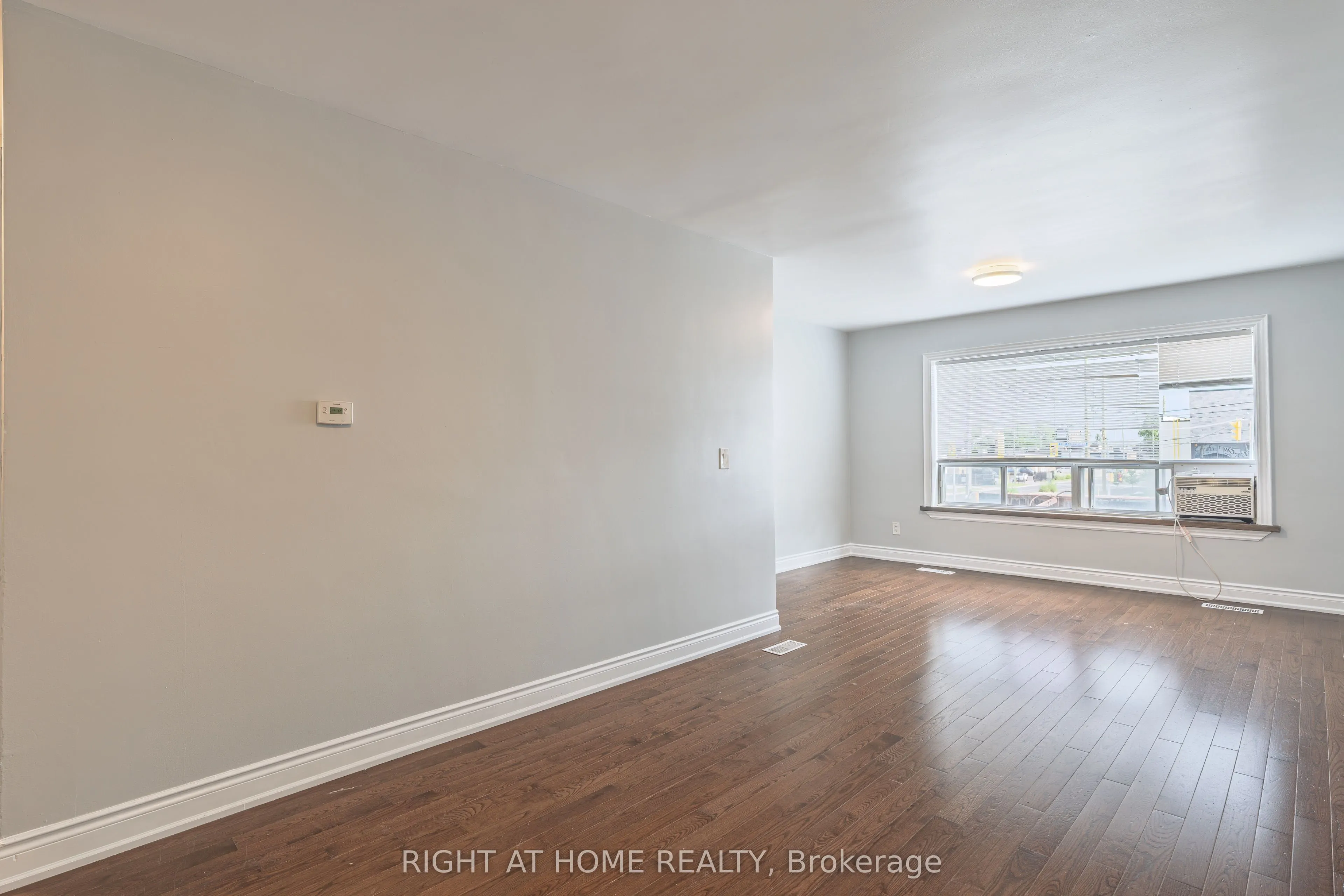 1132 The Queensway Avenue #A