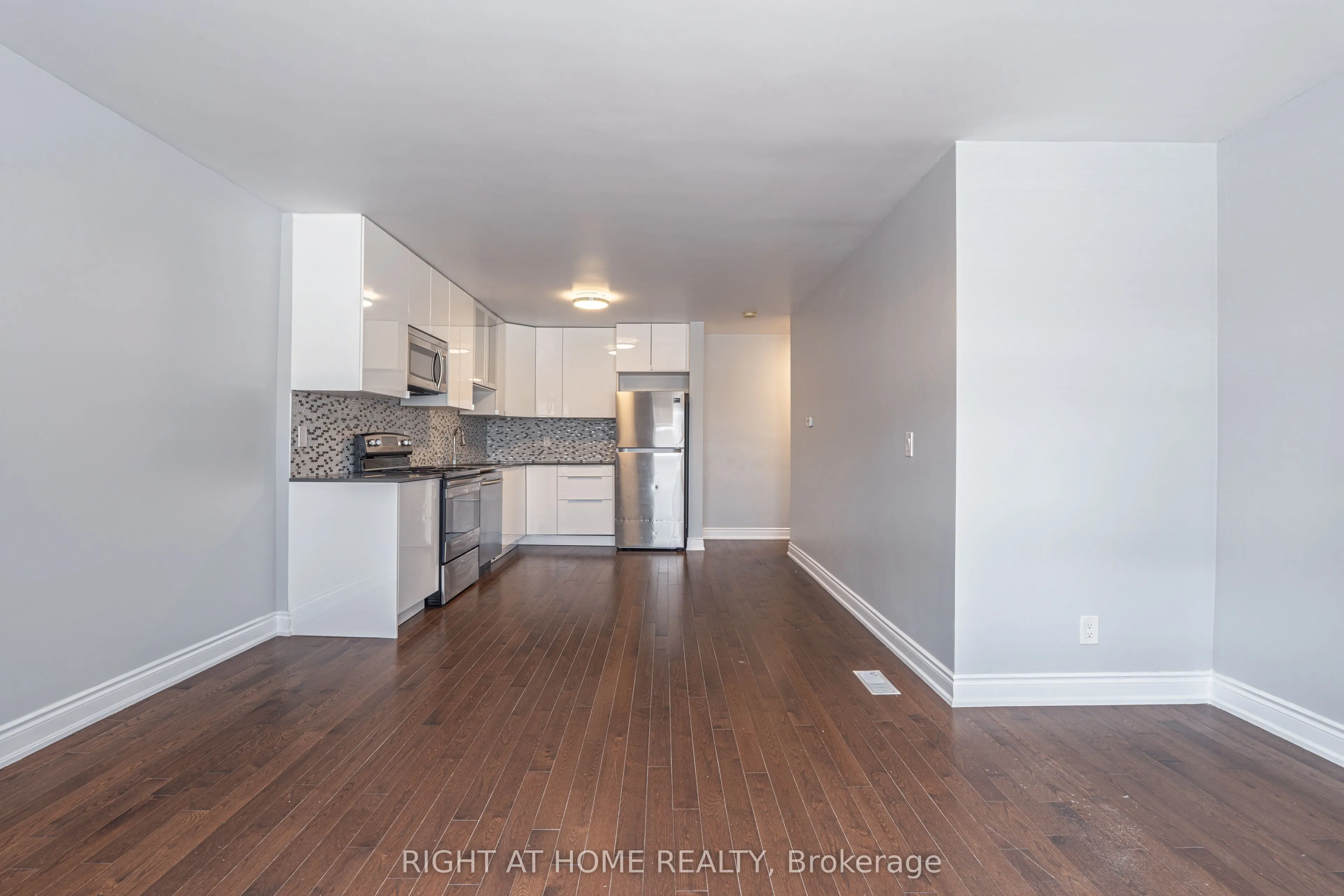 1132 The Queensway Avenue #A