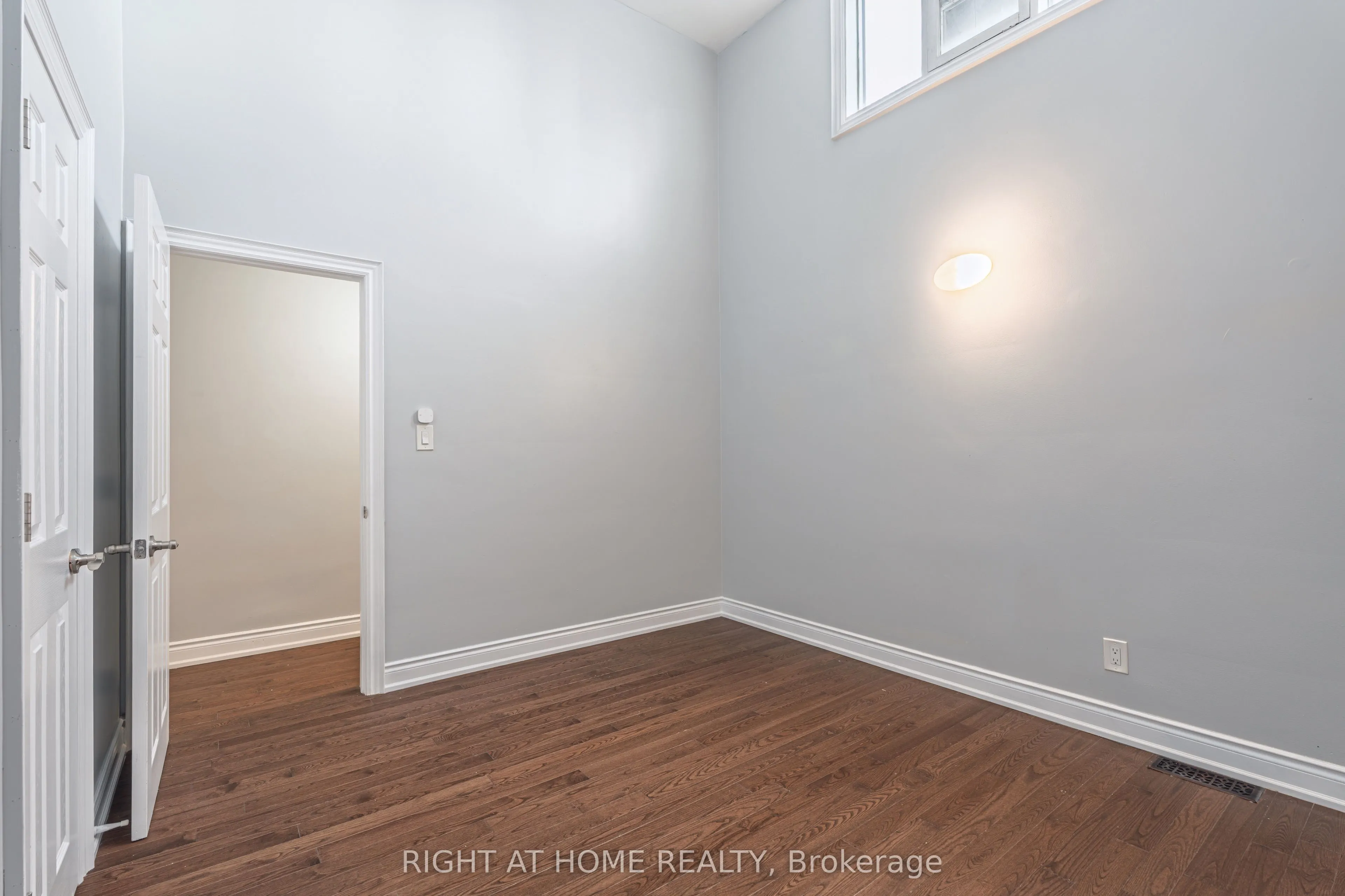 1132 The Queensway Avenue #A