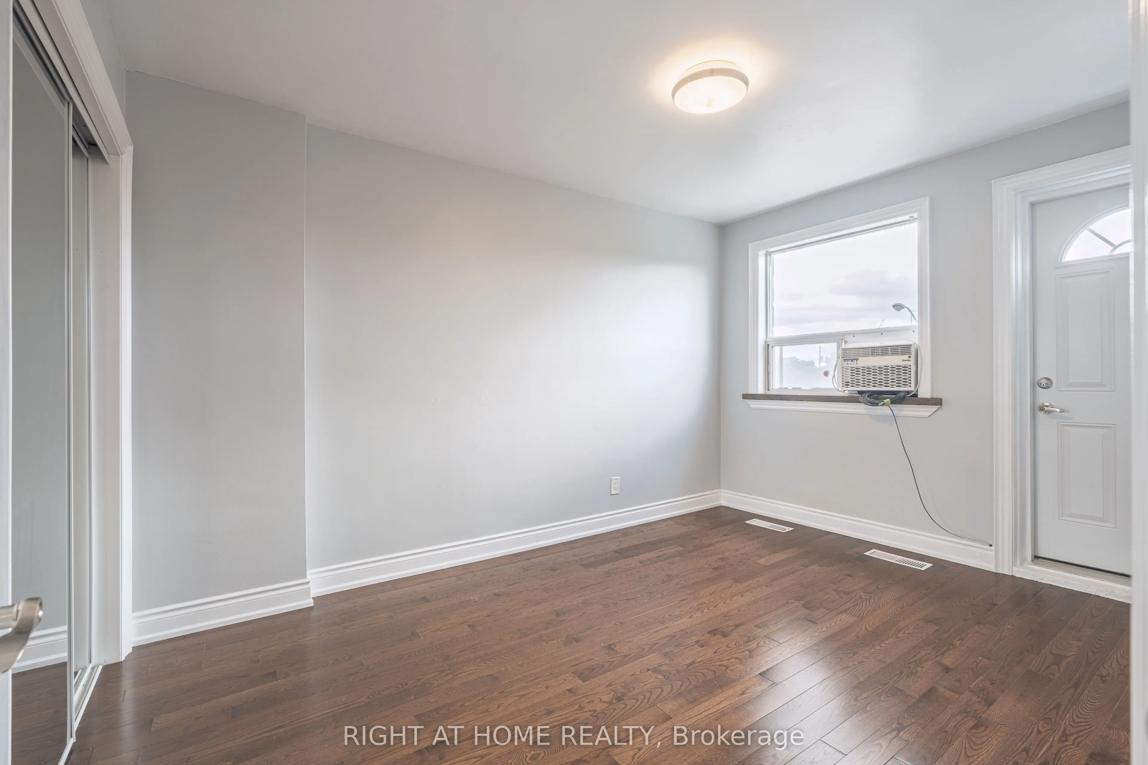 1132 The Queensway Avenue #A