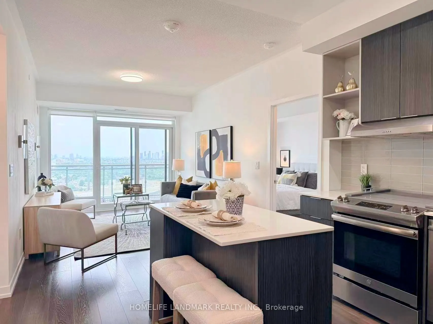 2520 Eglinton Avenue W #1211