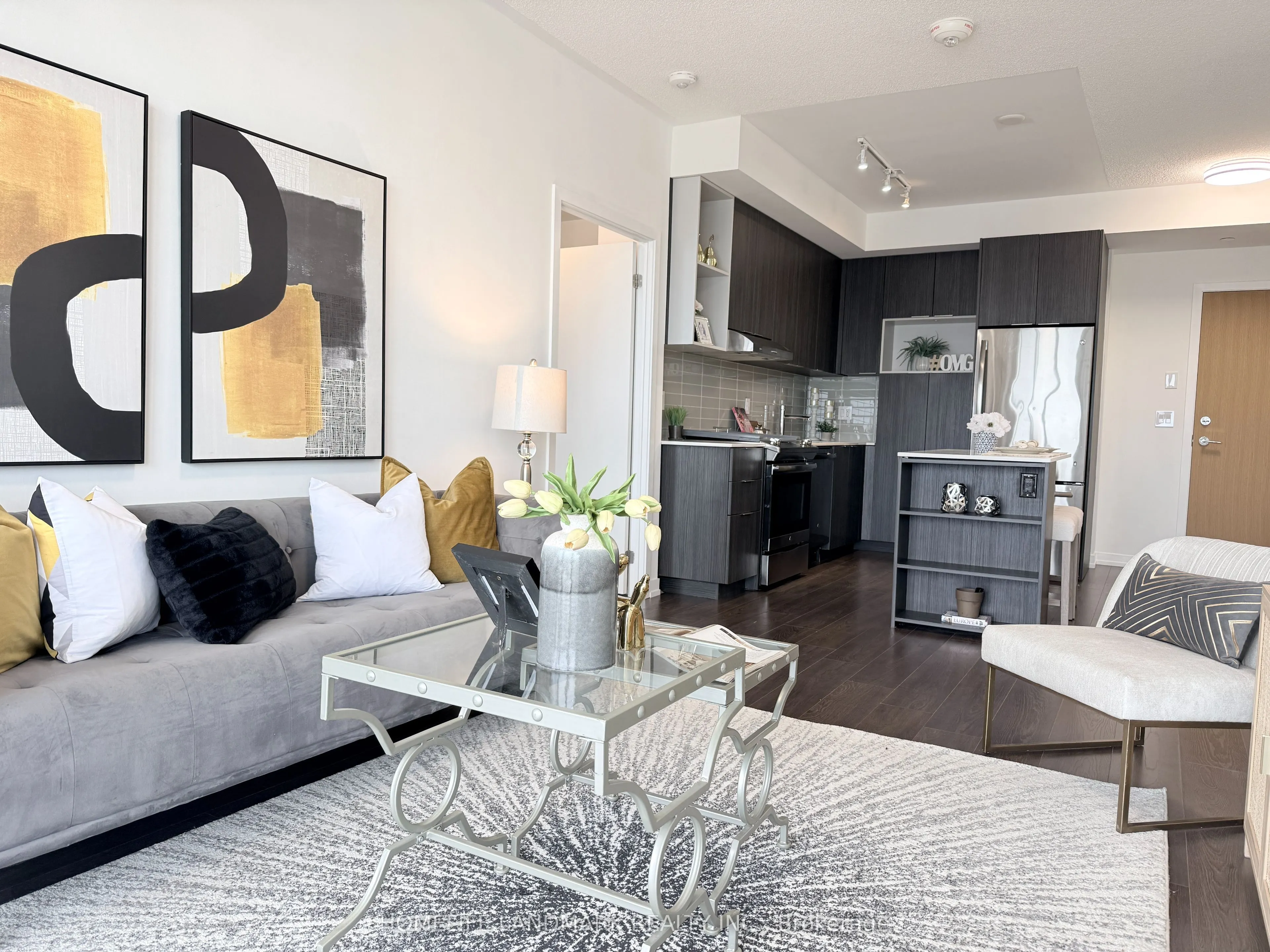 2520 Eglinton Avenue W #1211