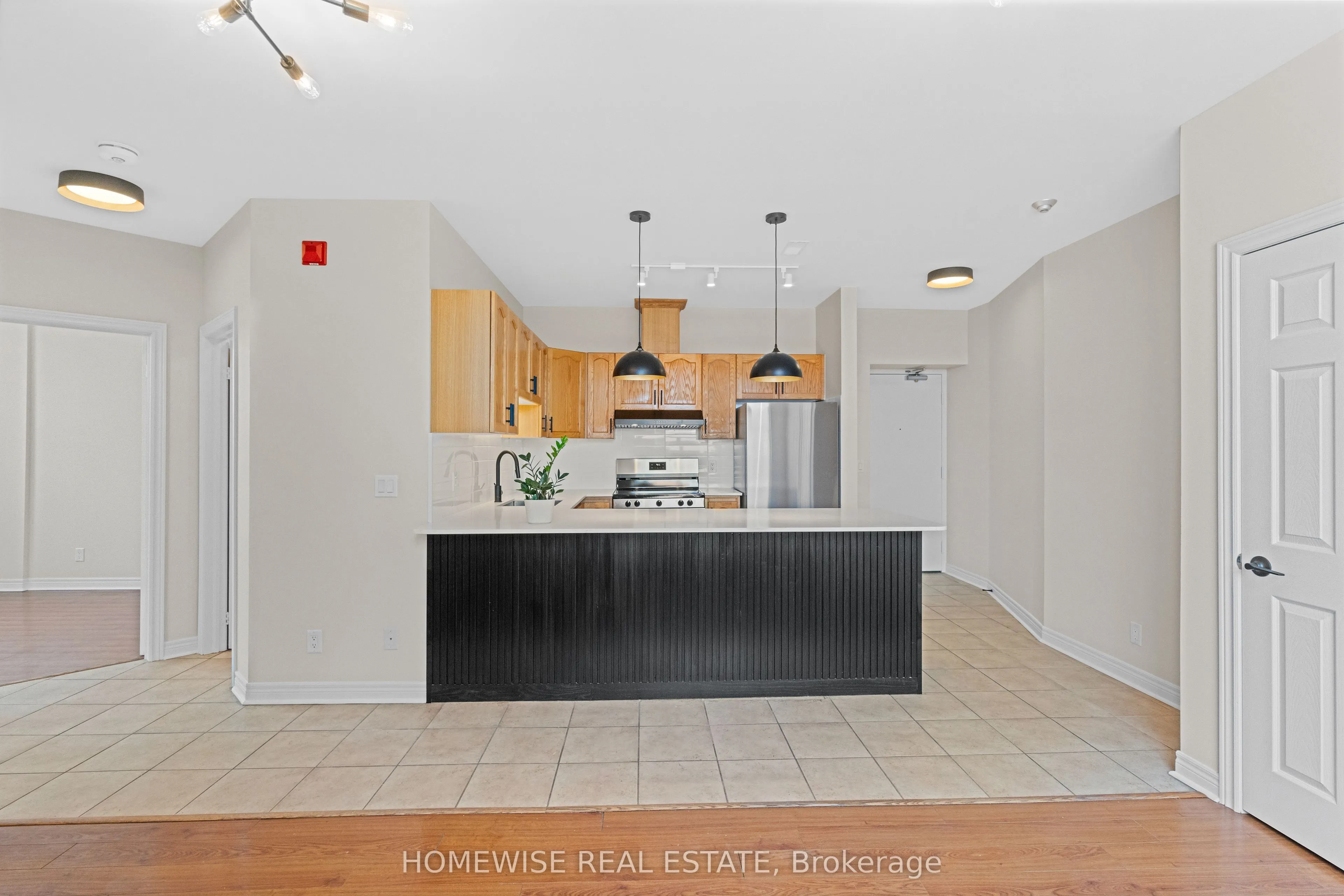 3635 Dundas Street W #1
