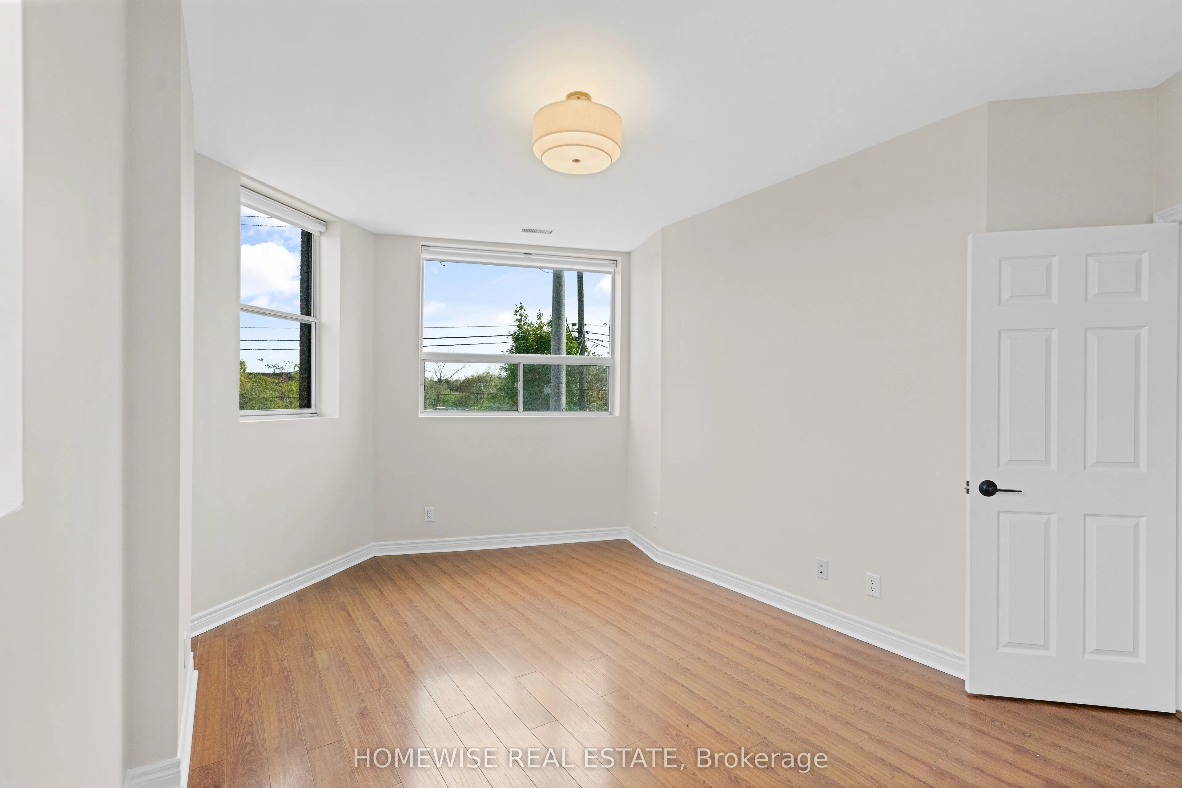 3635 Dundas Street W #1