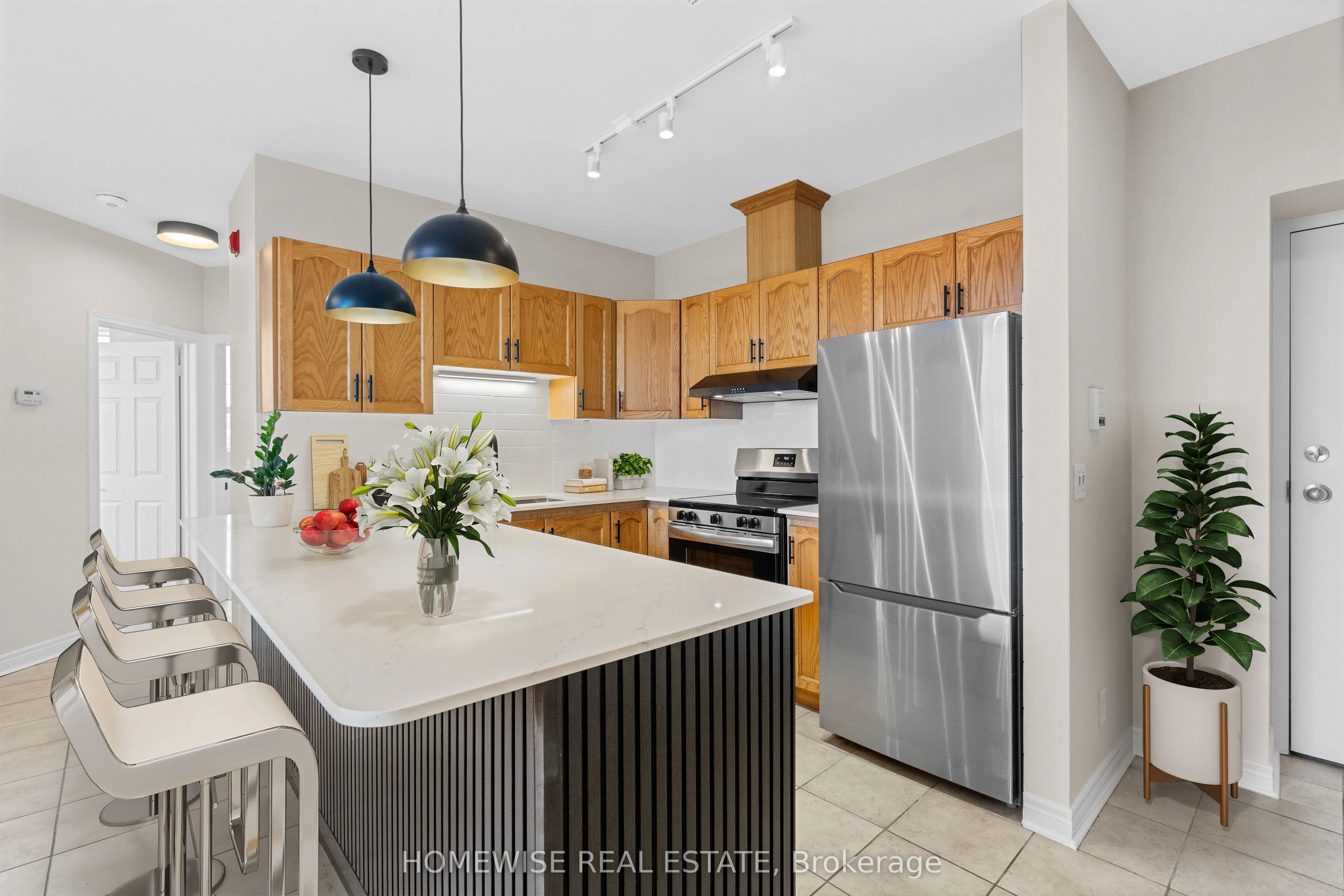 3635 Dundas Street W #1