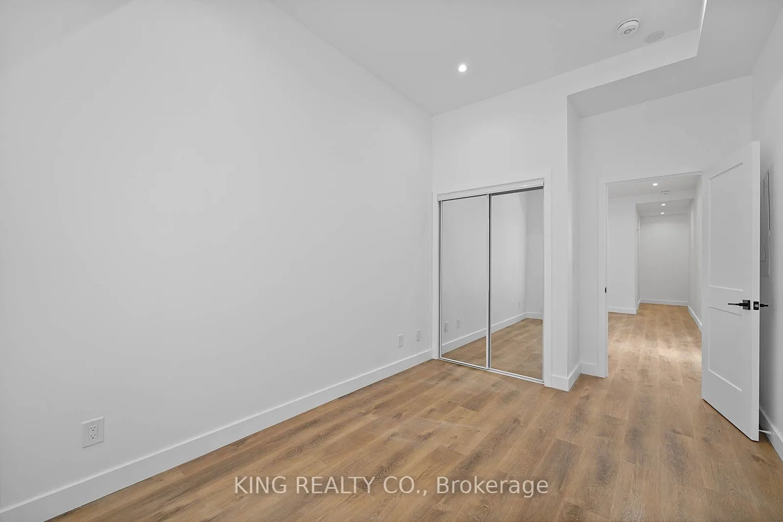 2219 Dundas Street W #201