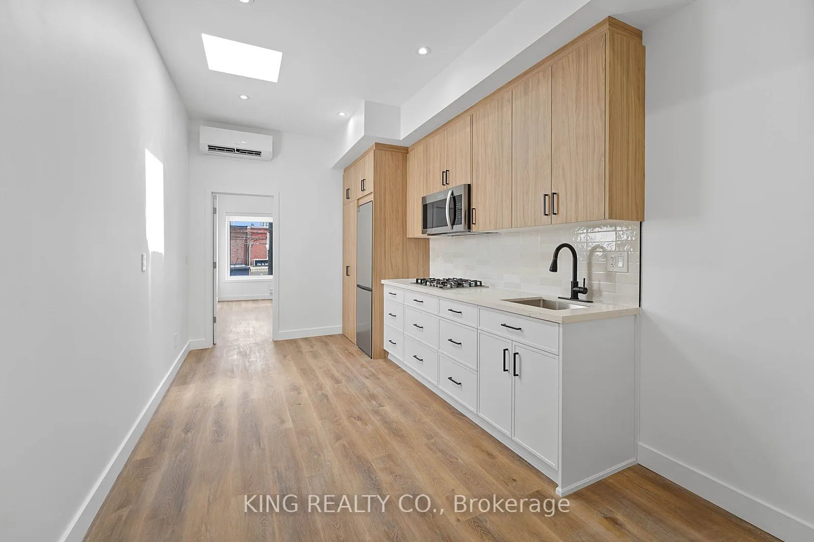 2219 Dundas Street W #201