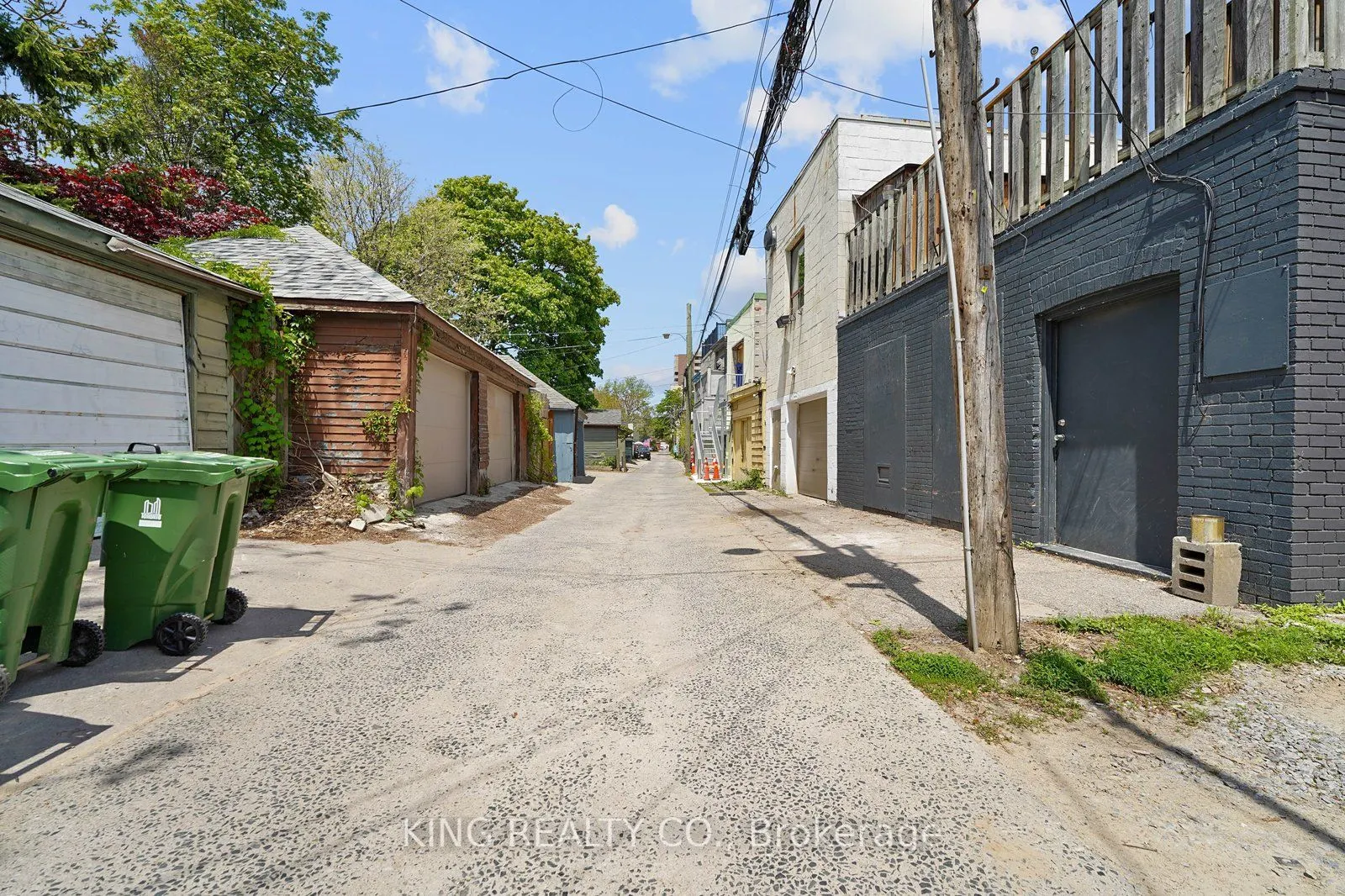 2219 Dundas Street W #201