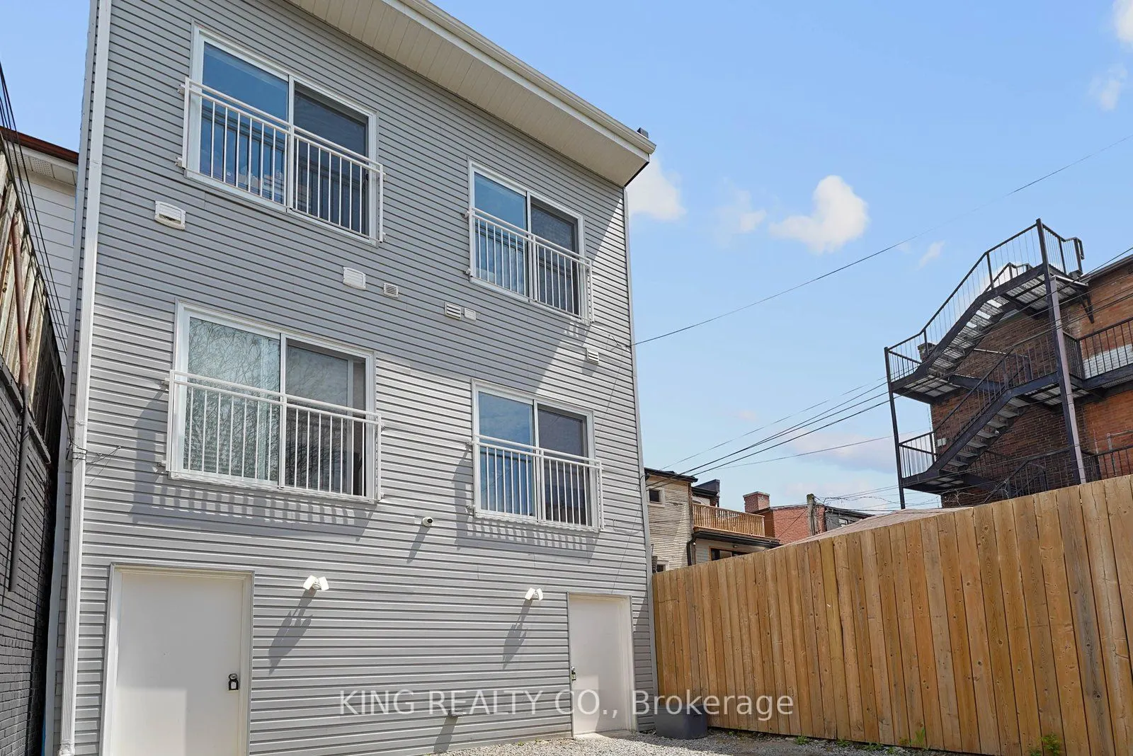 2219 Dundas Street W #201
