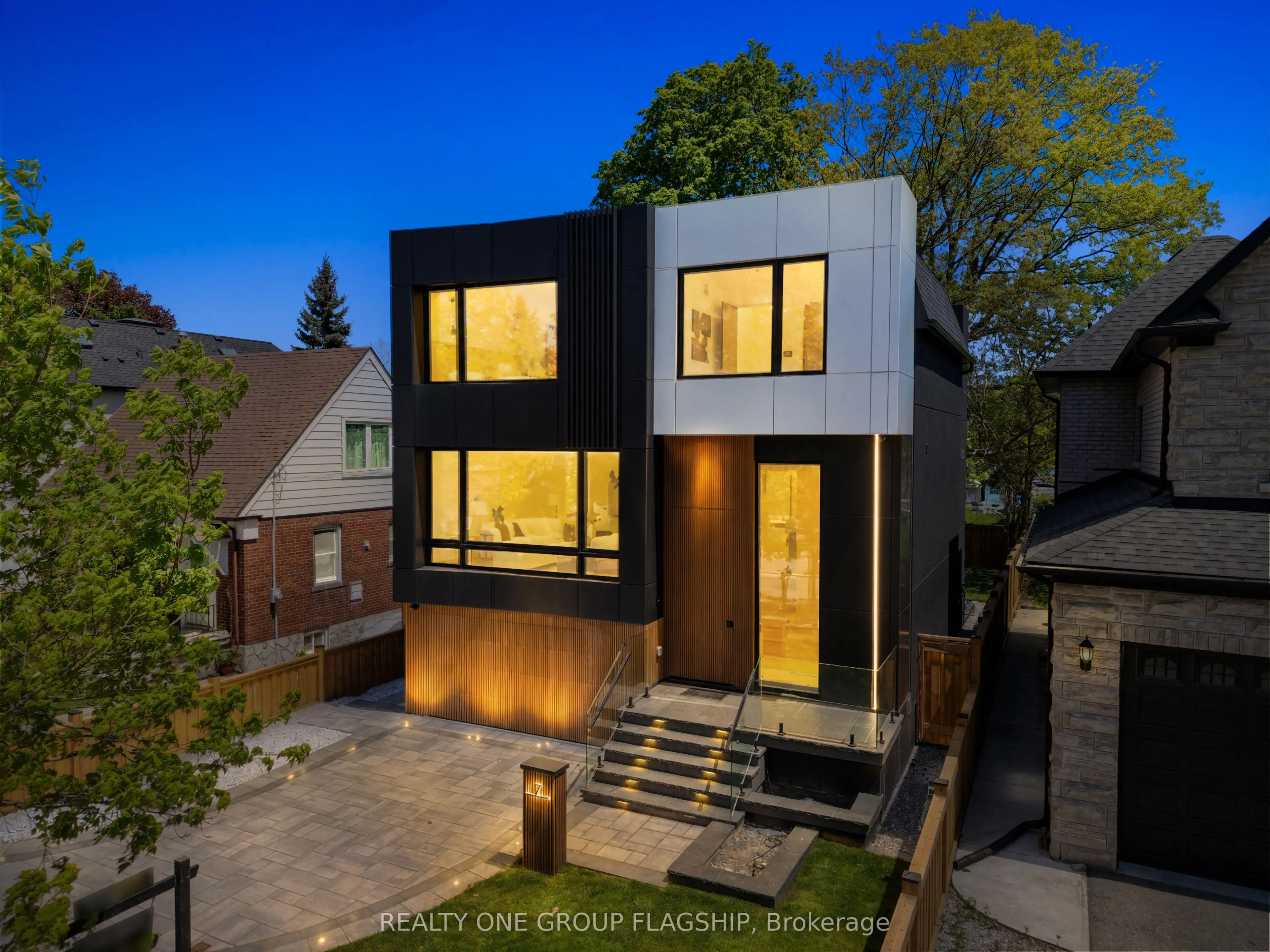 7 Bentley Drive