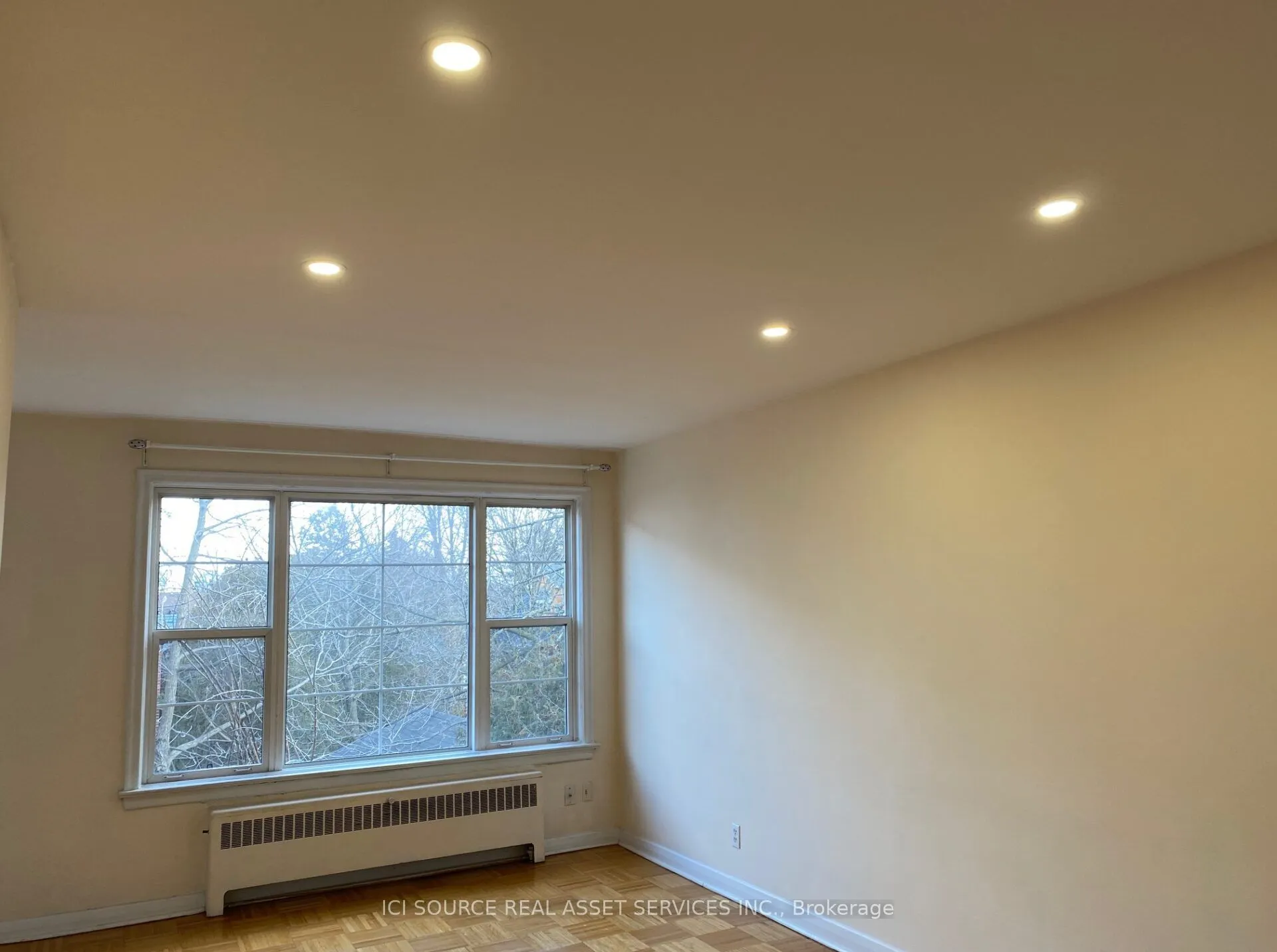 2675 Bloor Street W #12