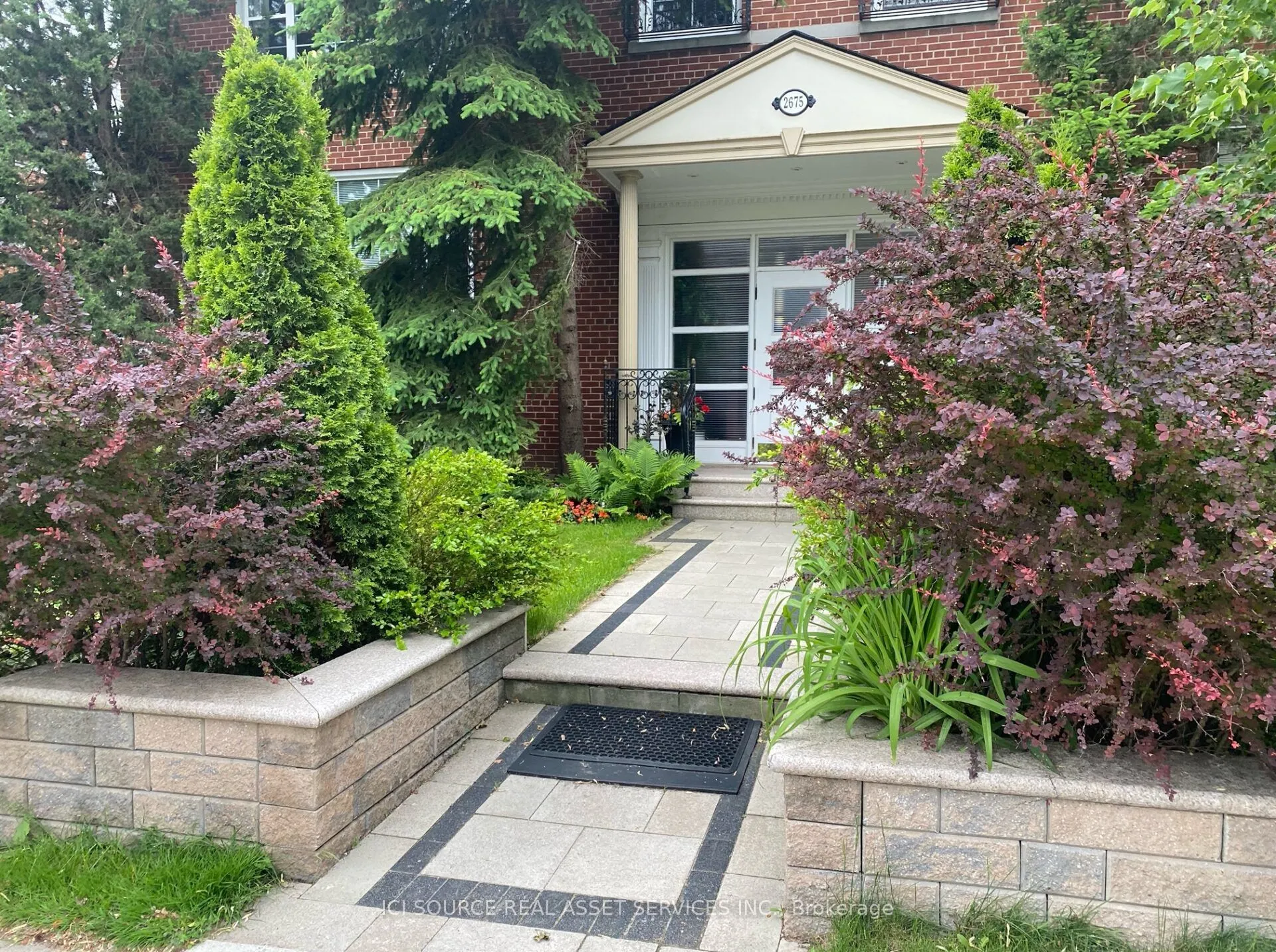 2675 Bloor Street W #12