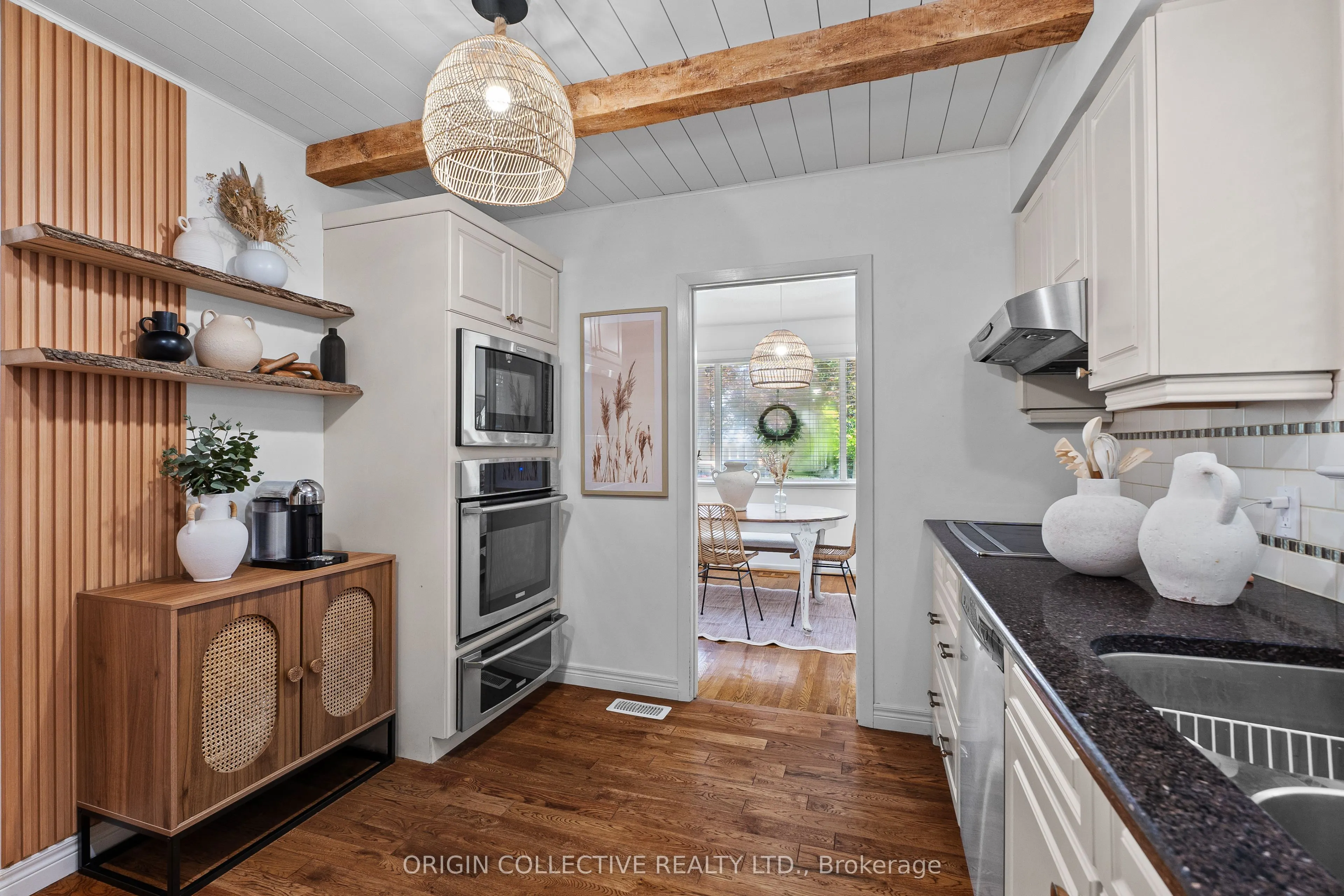 983 Parthia Crescent