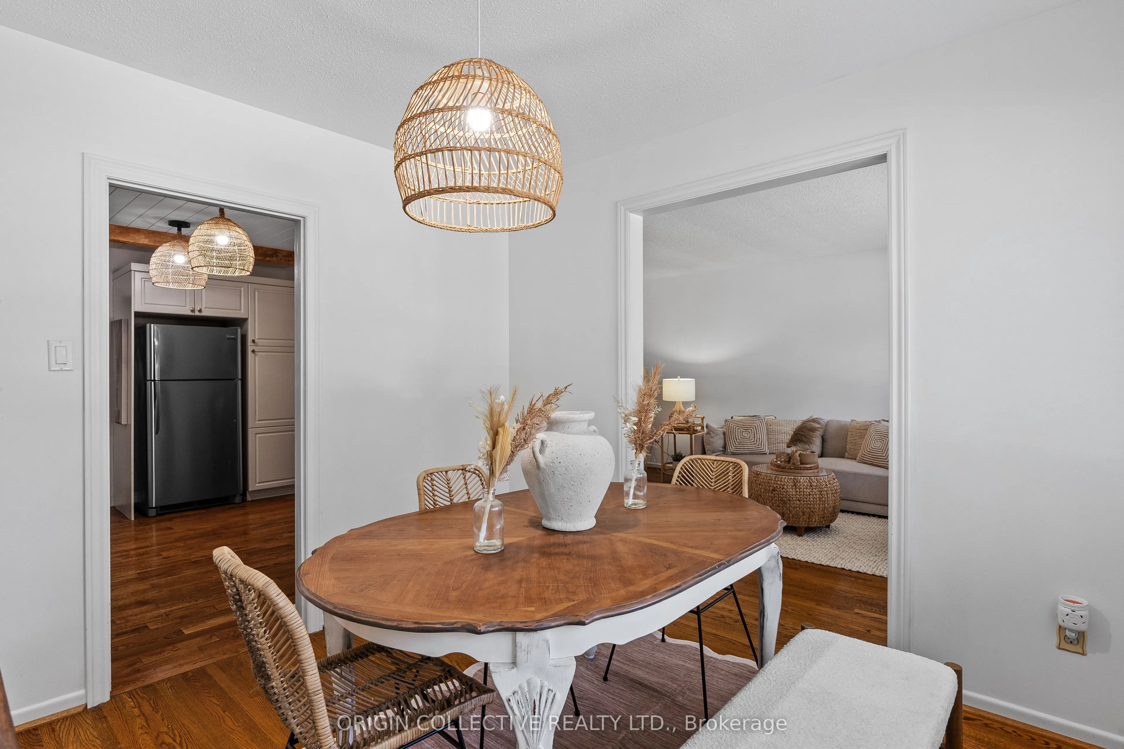 983 Parthia Crescent