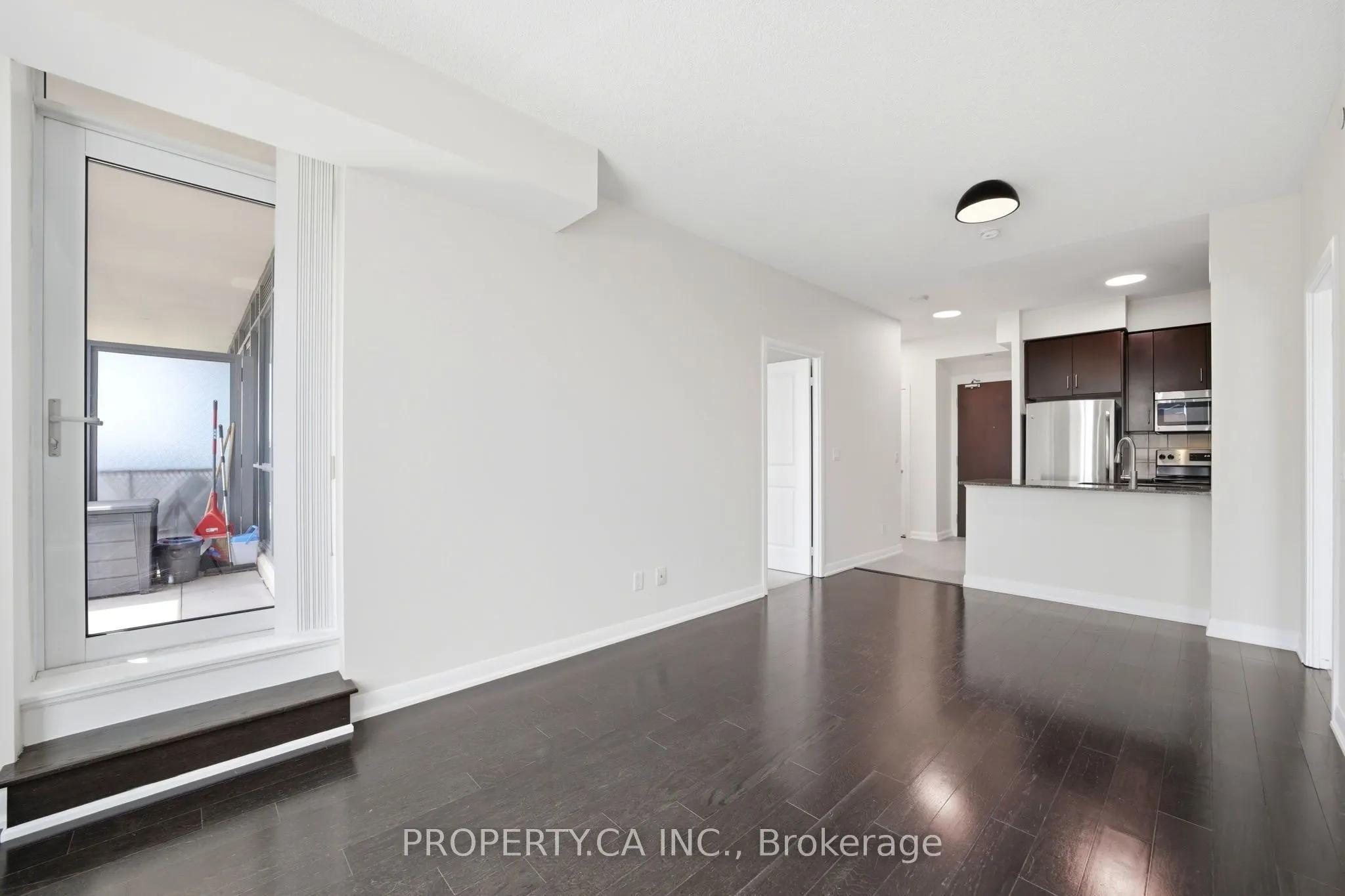 215 Sherway Gardens Road #403