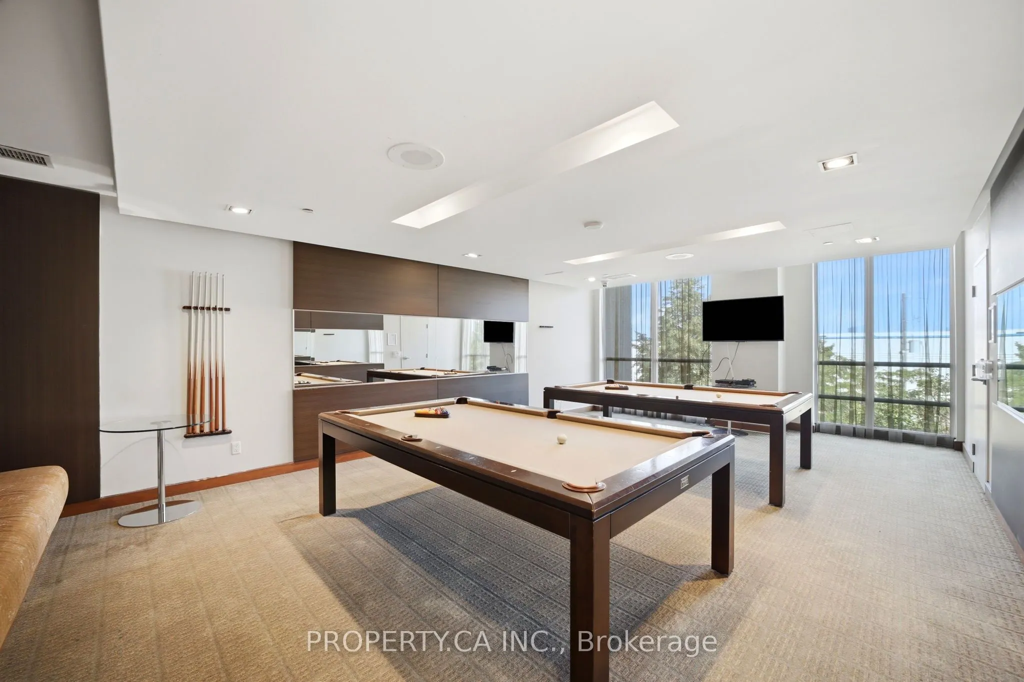 215 Sherway Gardens Road #403