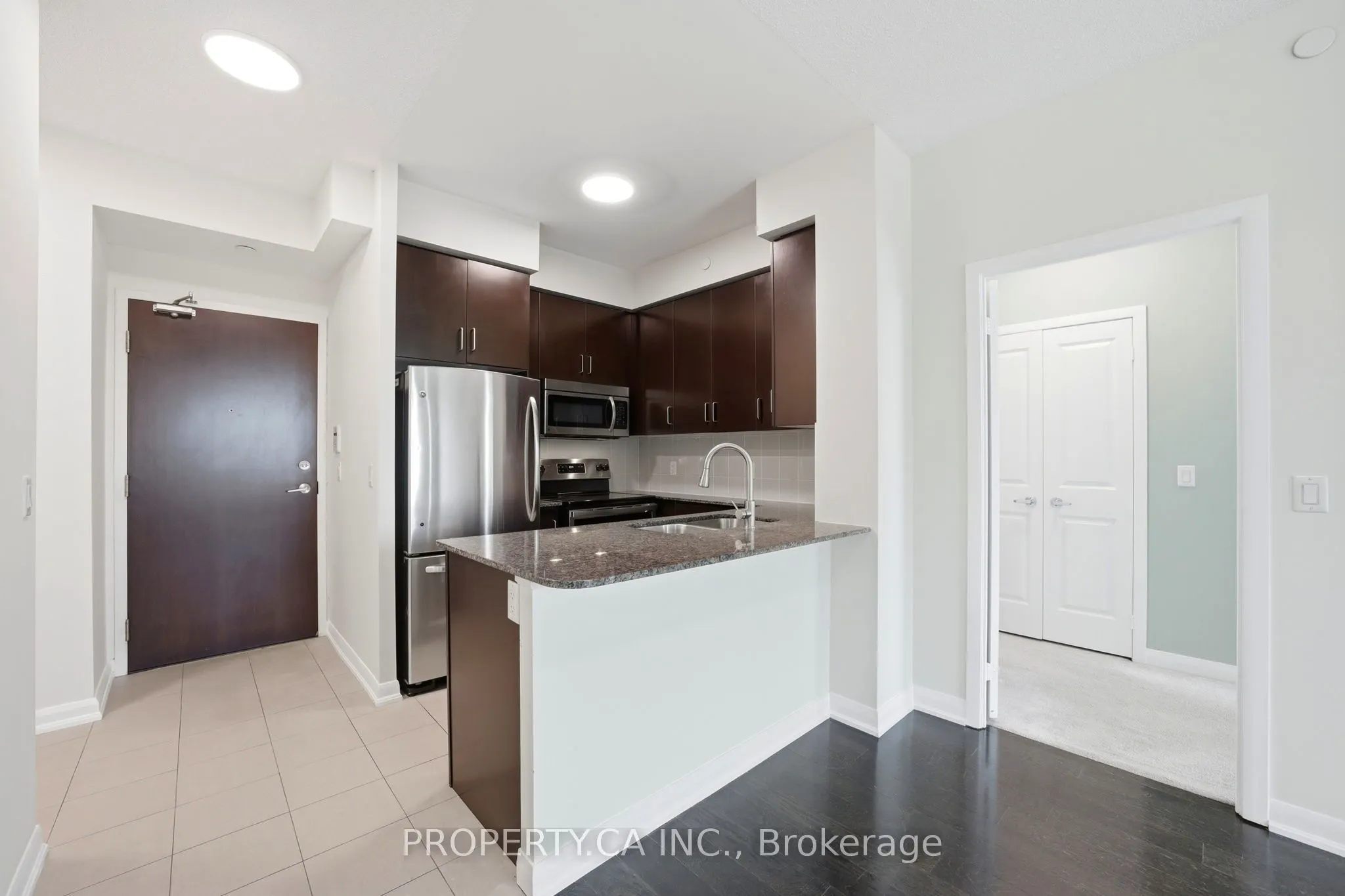215 Sherway Gardens Road #403