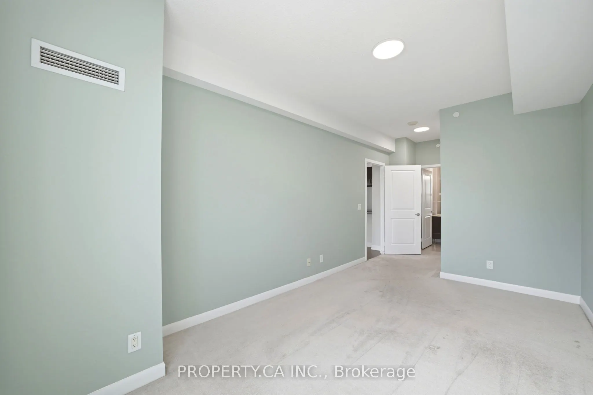 215 Sherway Gardens Road #403
