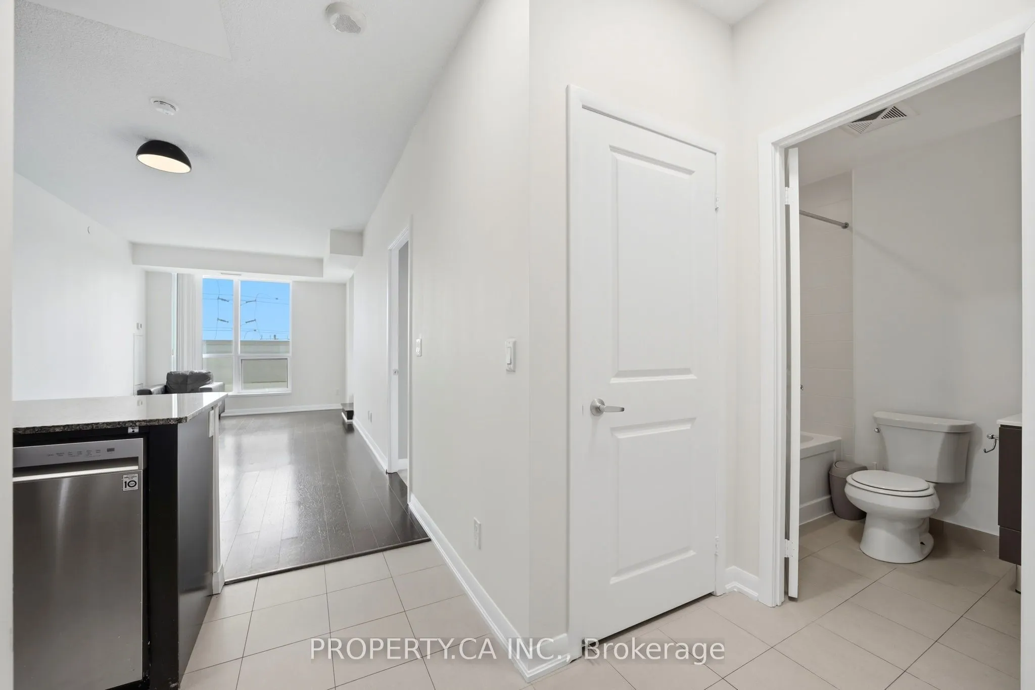 215 Sherway Gardens Road #403