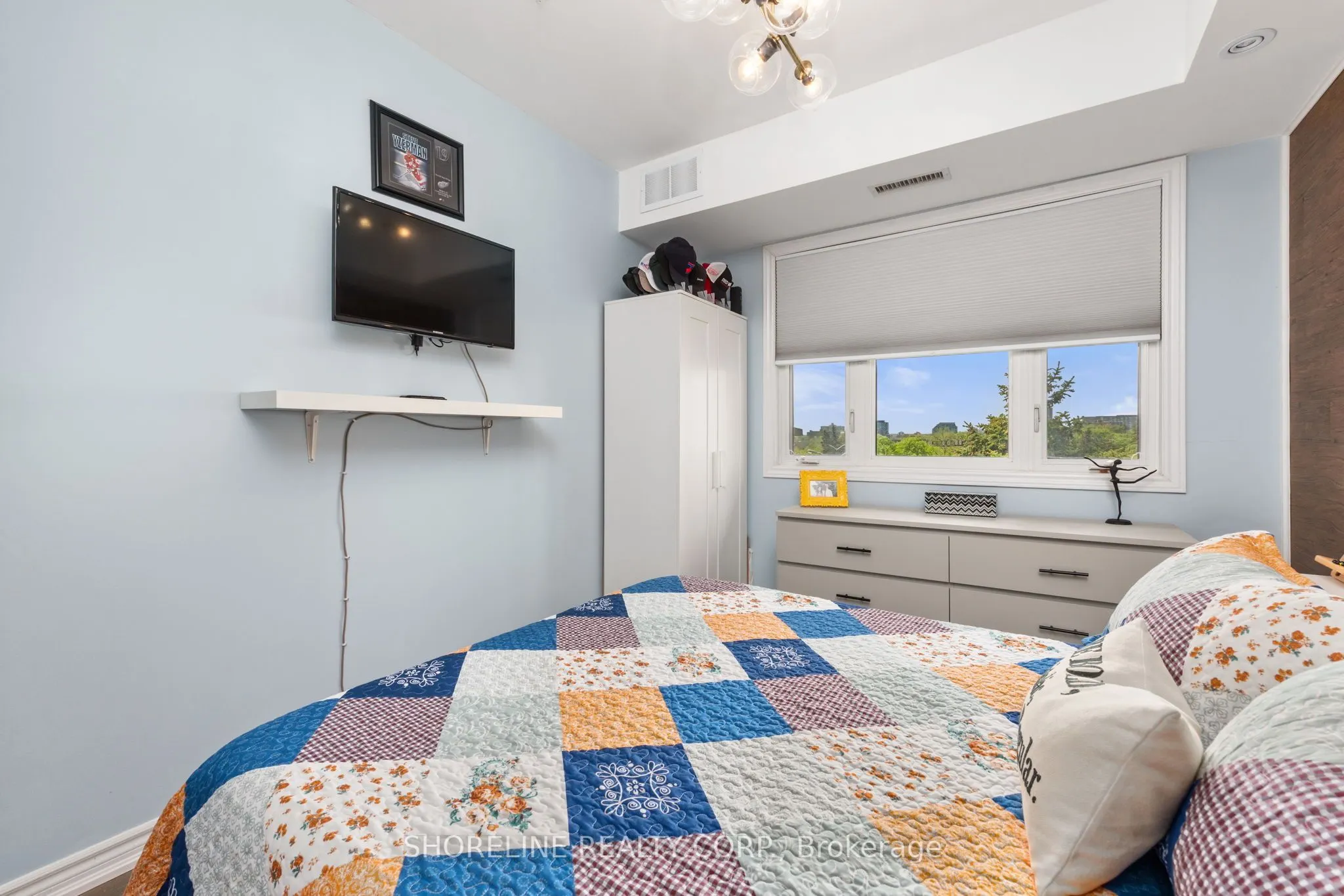 570 Lolita Gardens #401