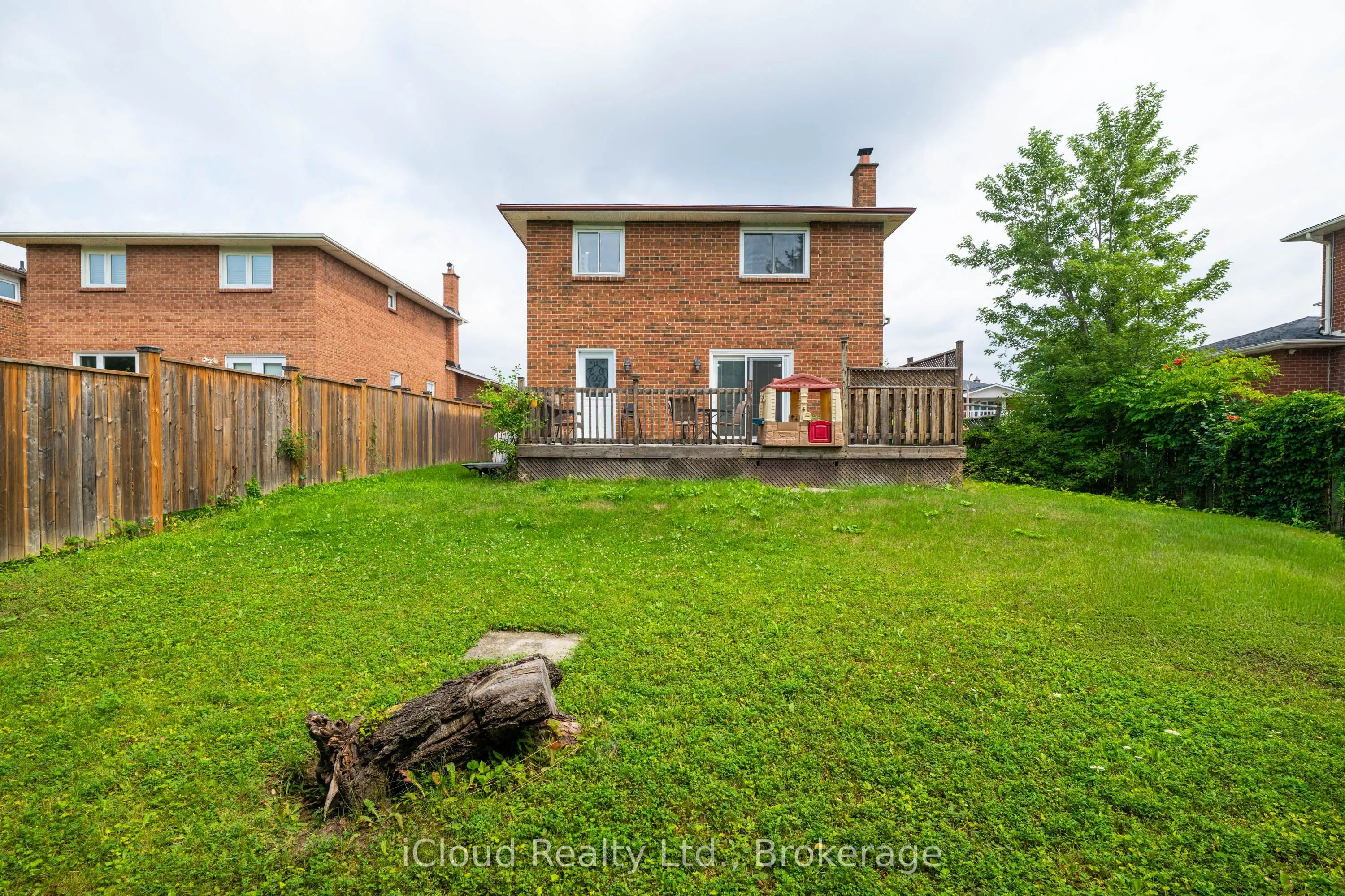 83 Fairglen Avenue