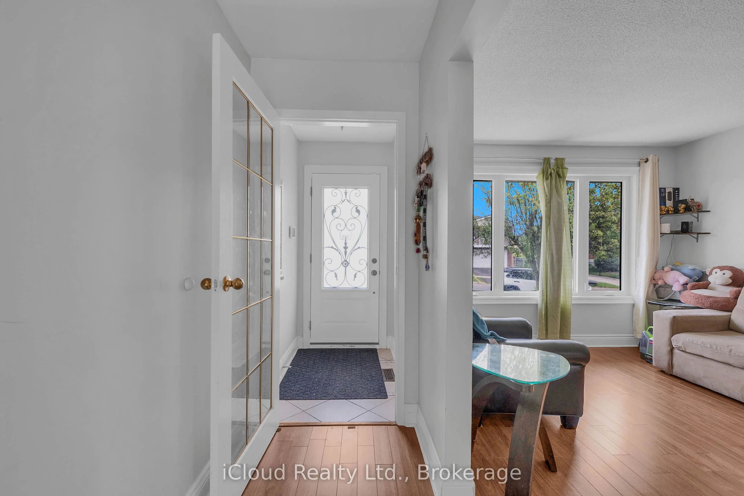 83 Fairglen Avenue