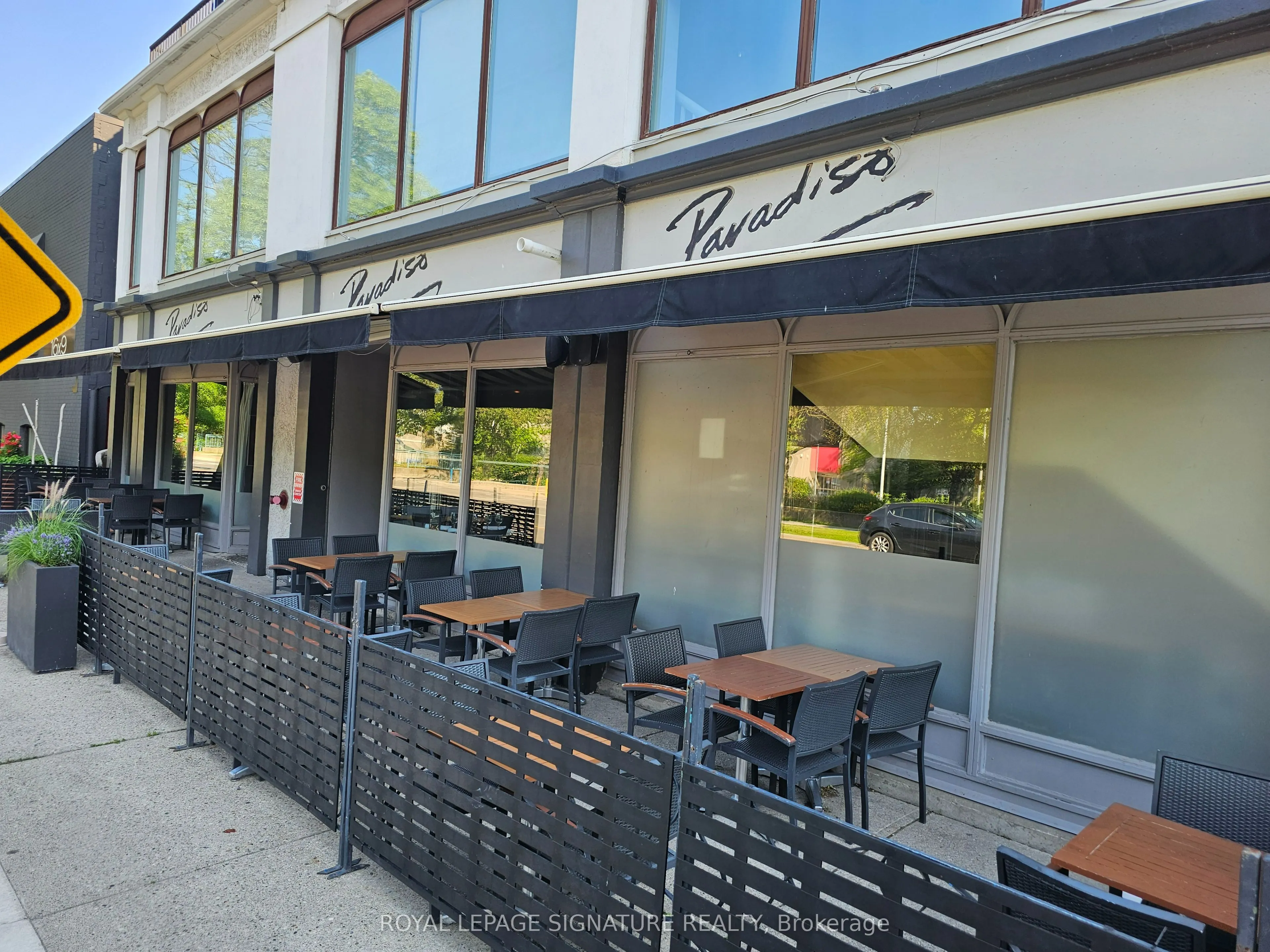 125 Lakeshore Road E