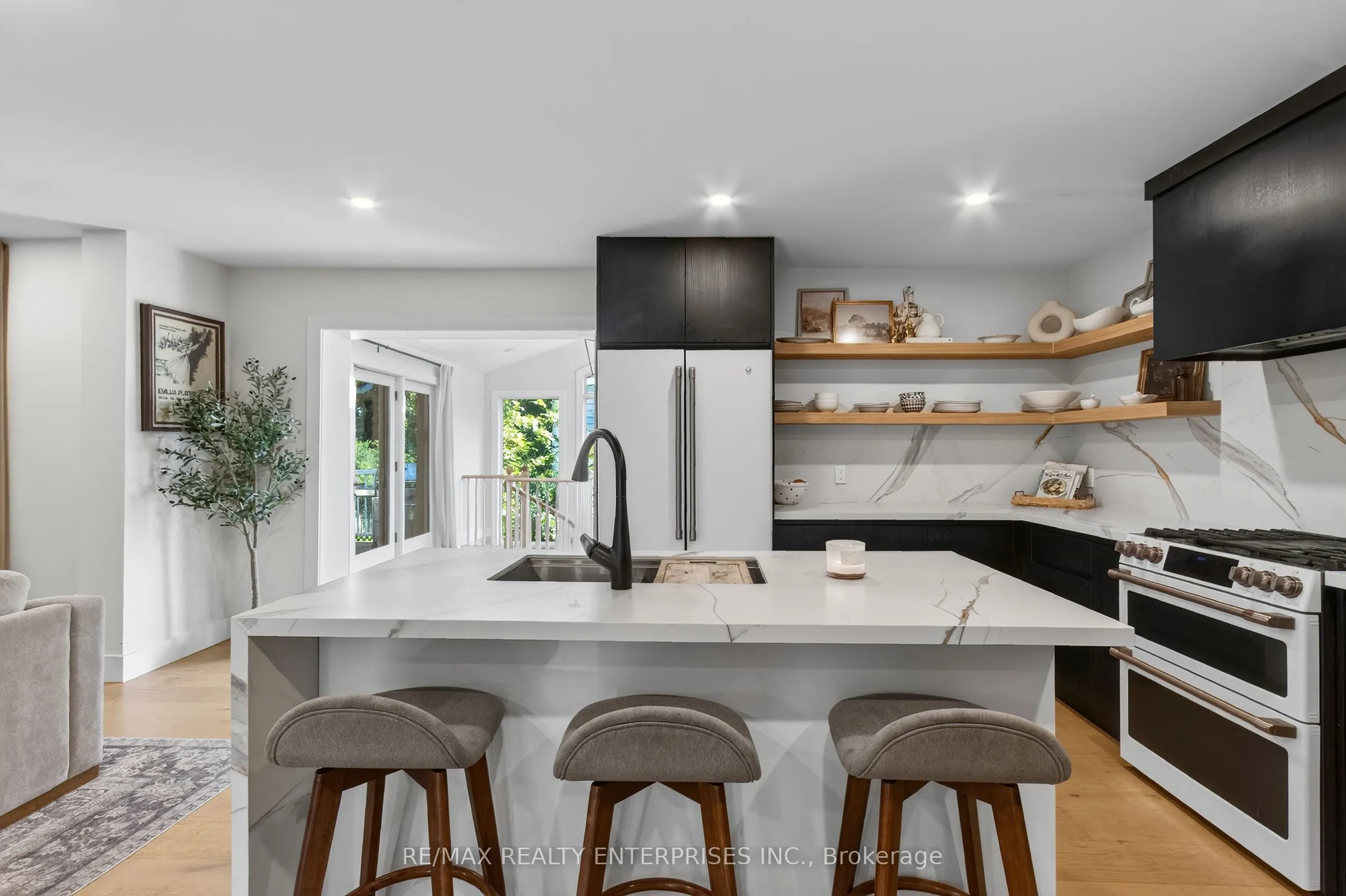 551 Cochise Crescent
