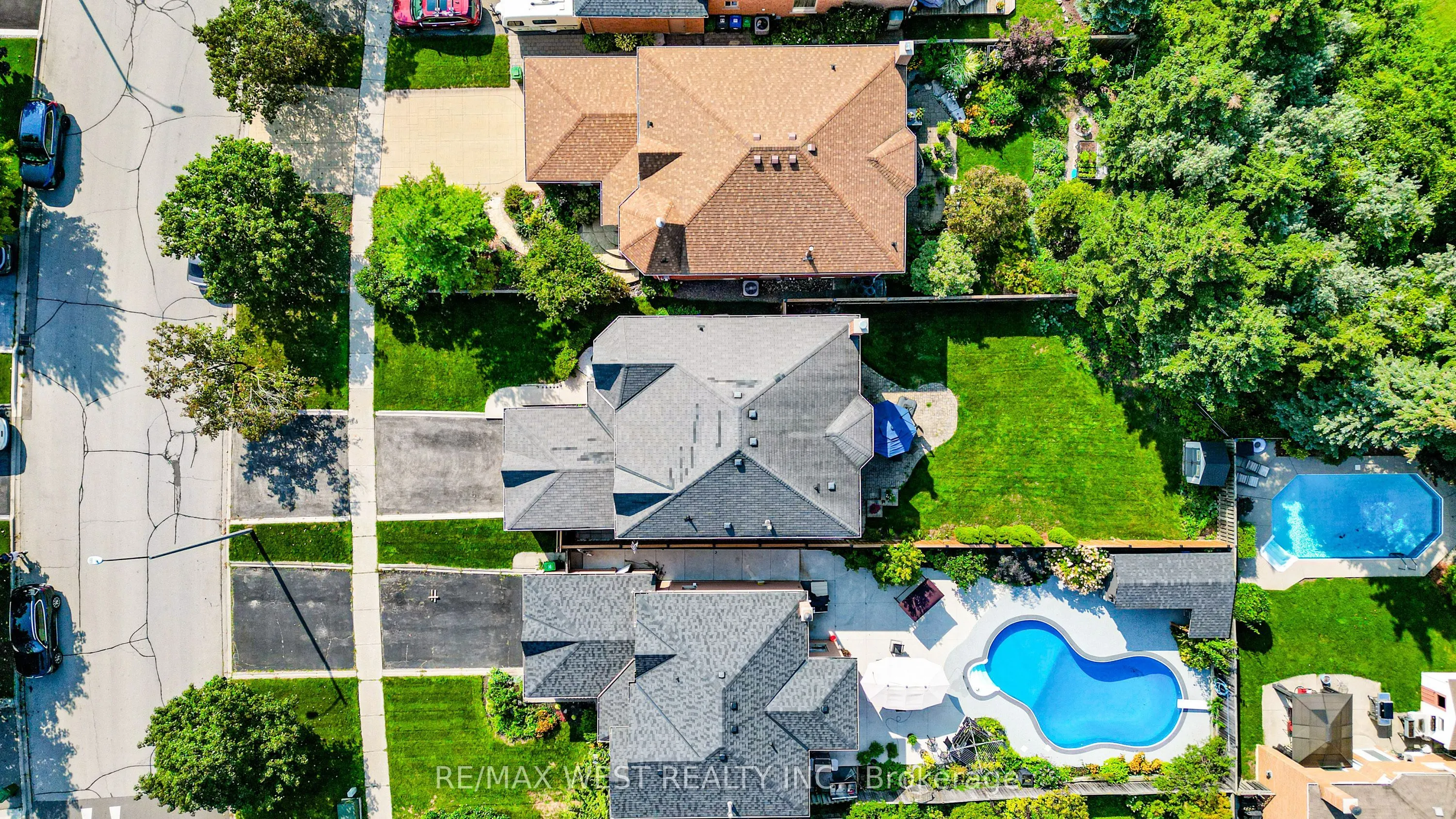 24 Royal Valley Drive