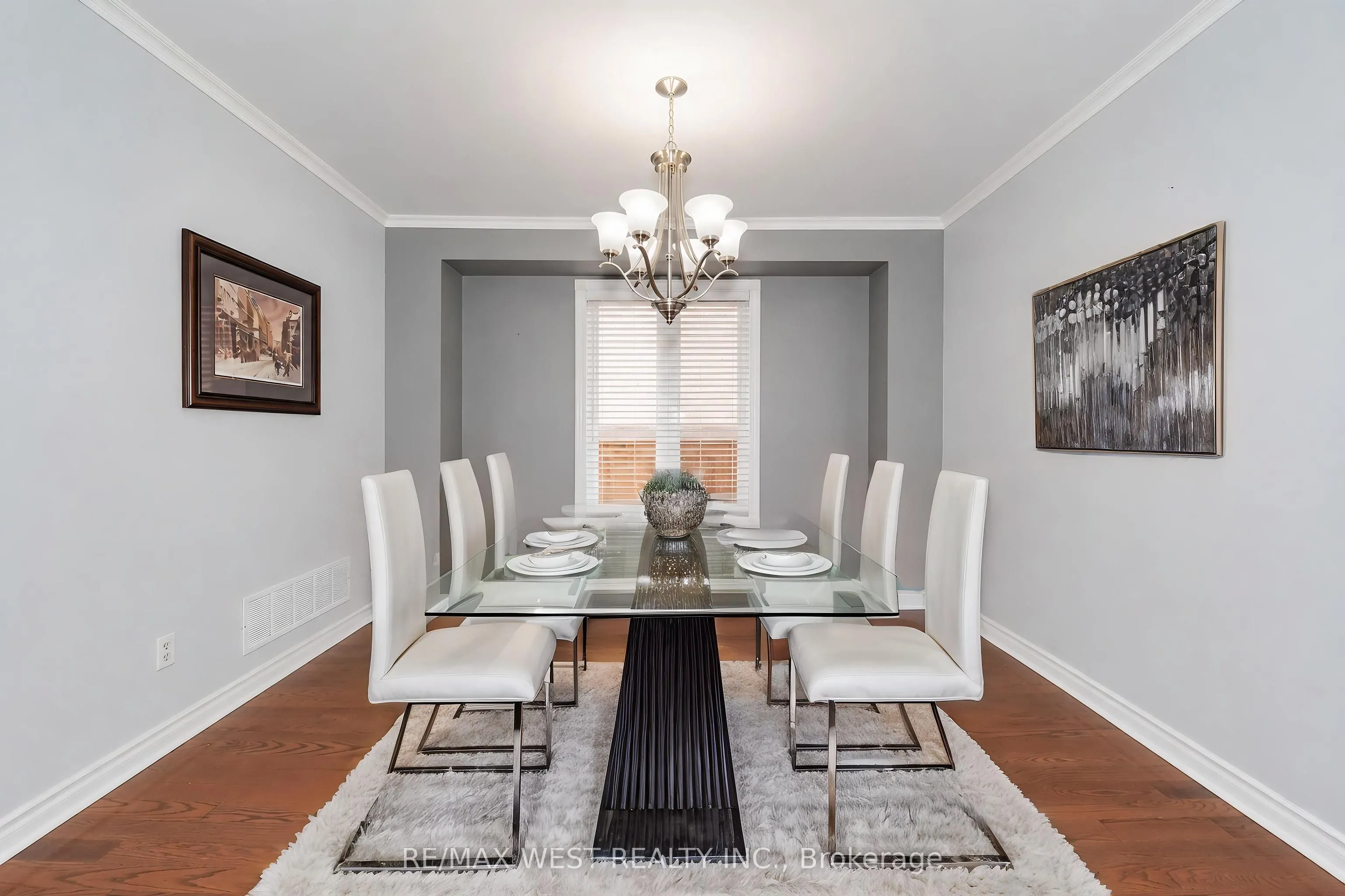 24 Royal Valley Drive