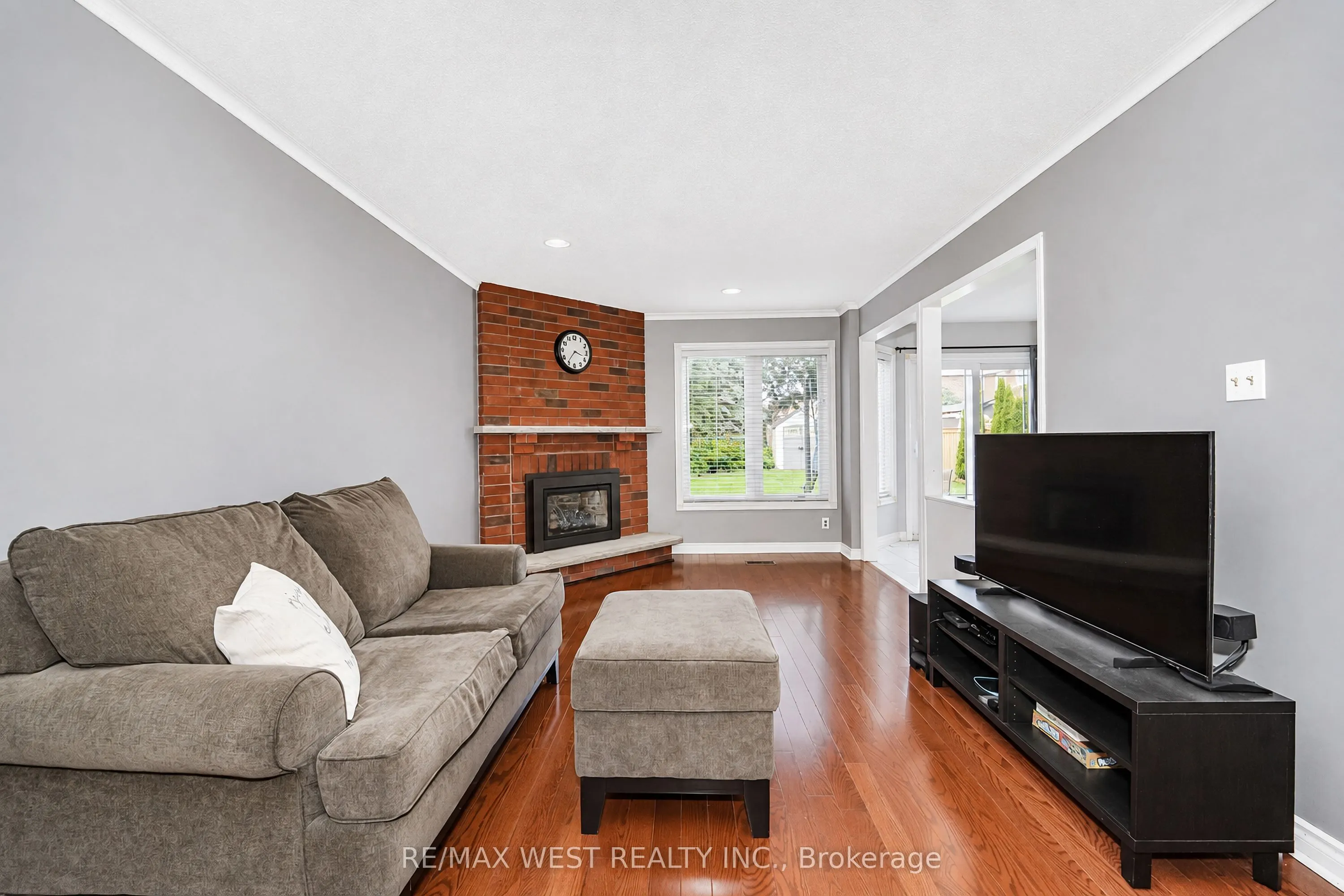 24 Royal Valley Drive
