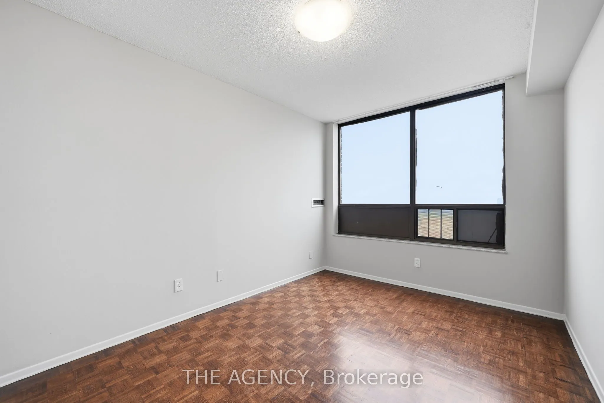 2350 Dundas Street W #1910A