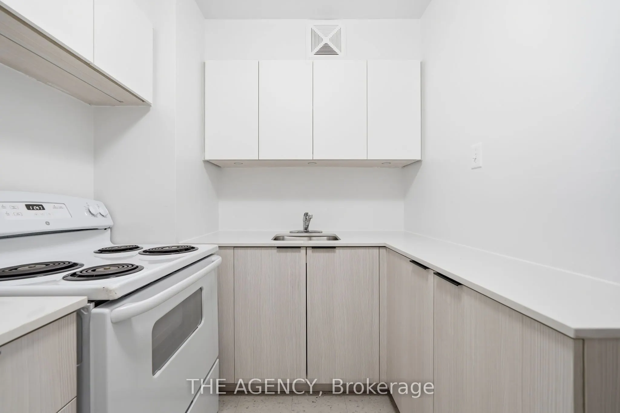 2350 Dundas Street W #1910A
