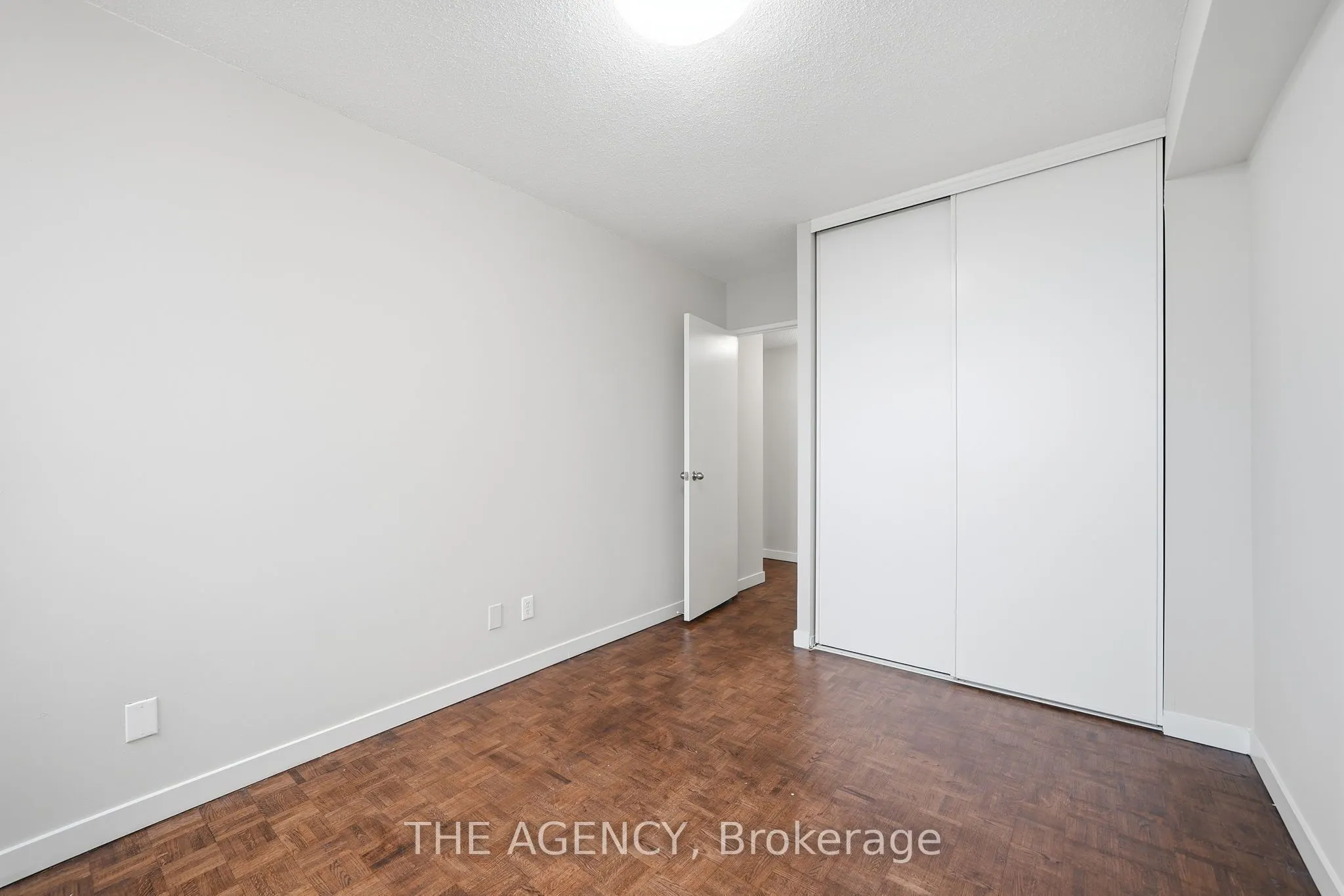 2350 Dundas Street W #2004A