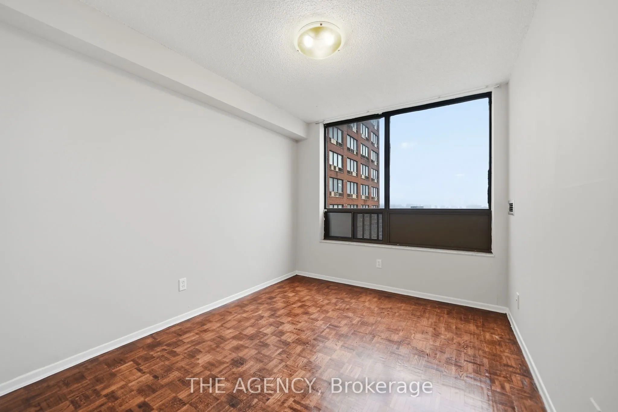 2350 Dundas Street W #2204A